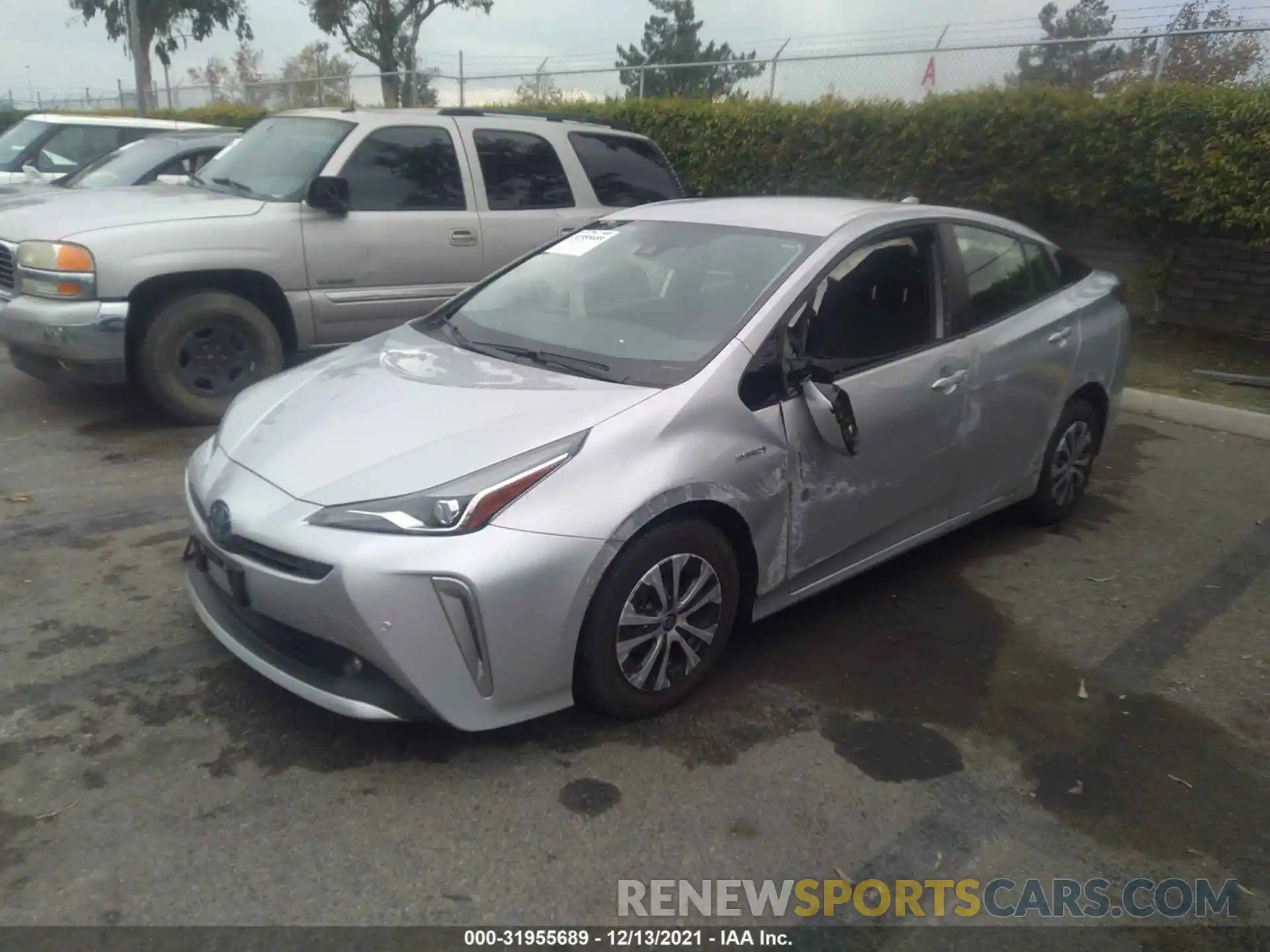 2 Photograph of a damaged car JTDL9RFUXL3020504 TOYOTA PRIUS 2020