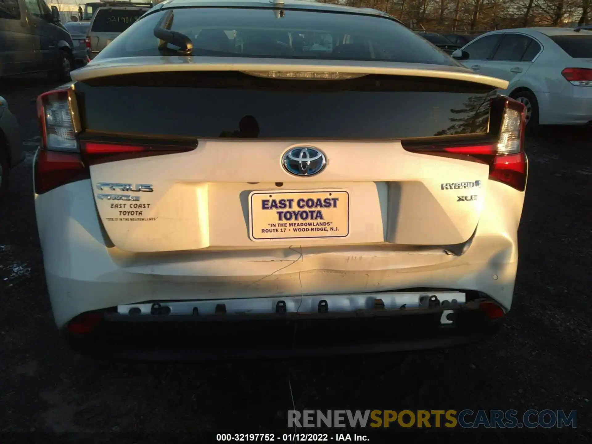 6 Photograph of a damaged car JTDL9RFUXL3020891 TOYOTA PRIUS 2020