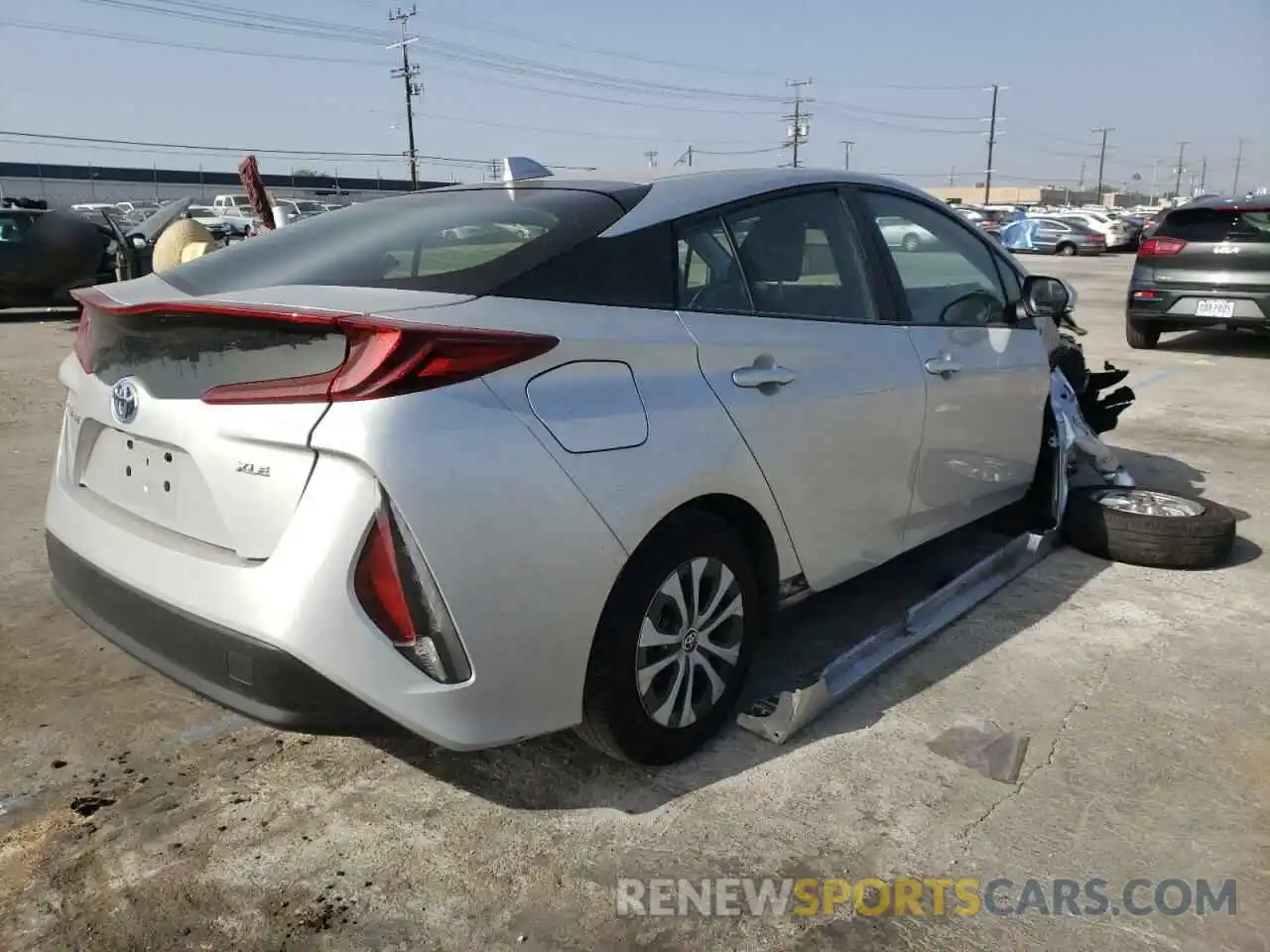 4 Photograph of a damaged car JTDKAMFP0M3170834 TOYOTA PRIUS 2021