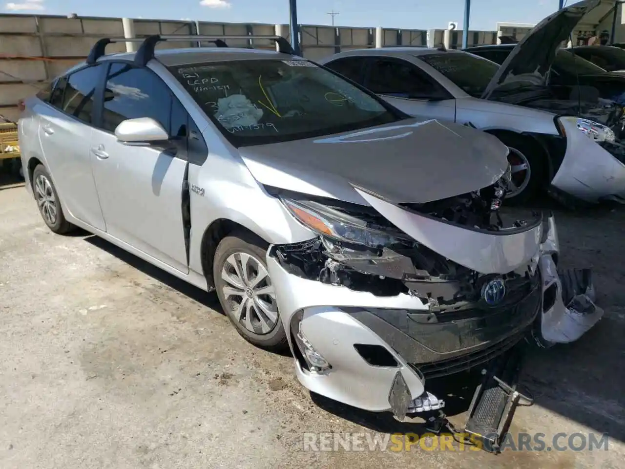 1 Photograph of a damaged car JTDKAMFP2M3181379 TOYOTA PRIUS 2021