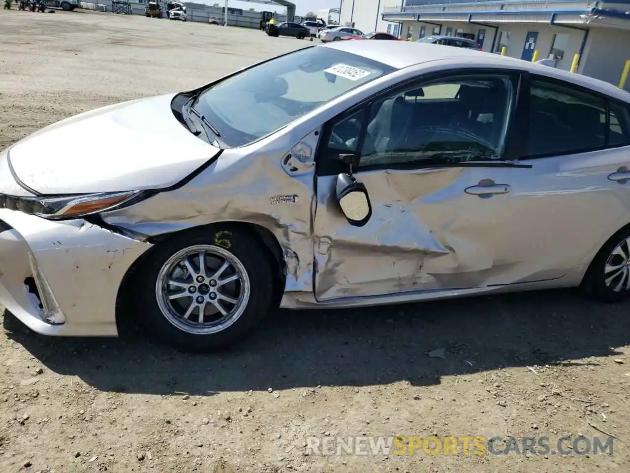 9 Photograph of a damaged car JTDKAMFP3M3180256 TOYOTA PRIUS 2021