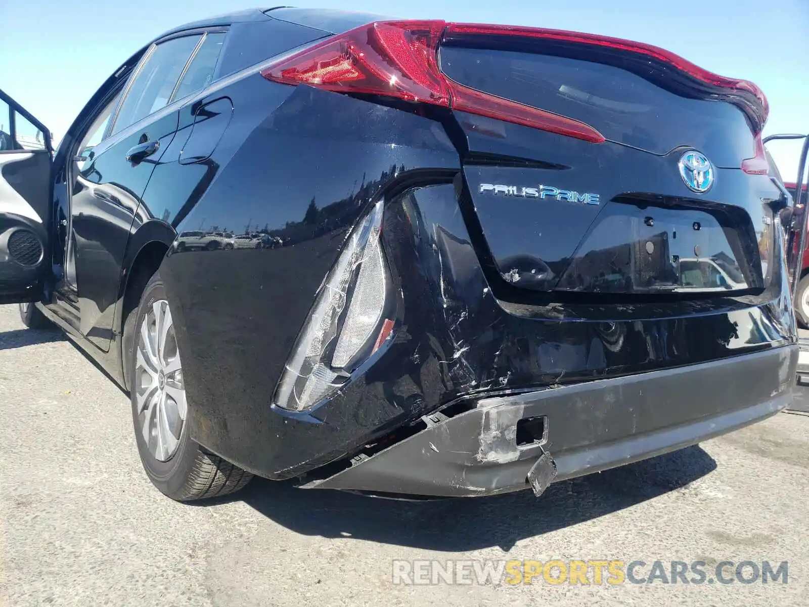 9 Photograph of a damaged car JTDKAMFP4M3180847 TOYOTA PRIUS 2021