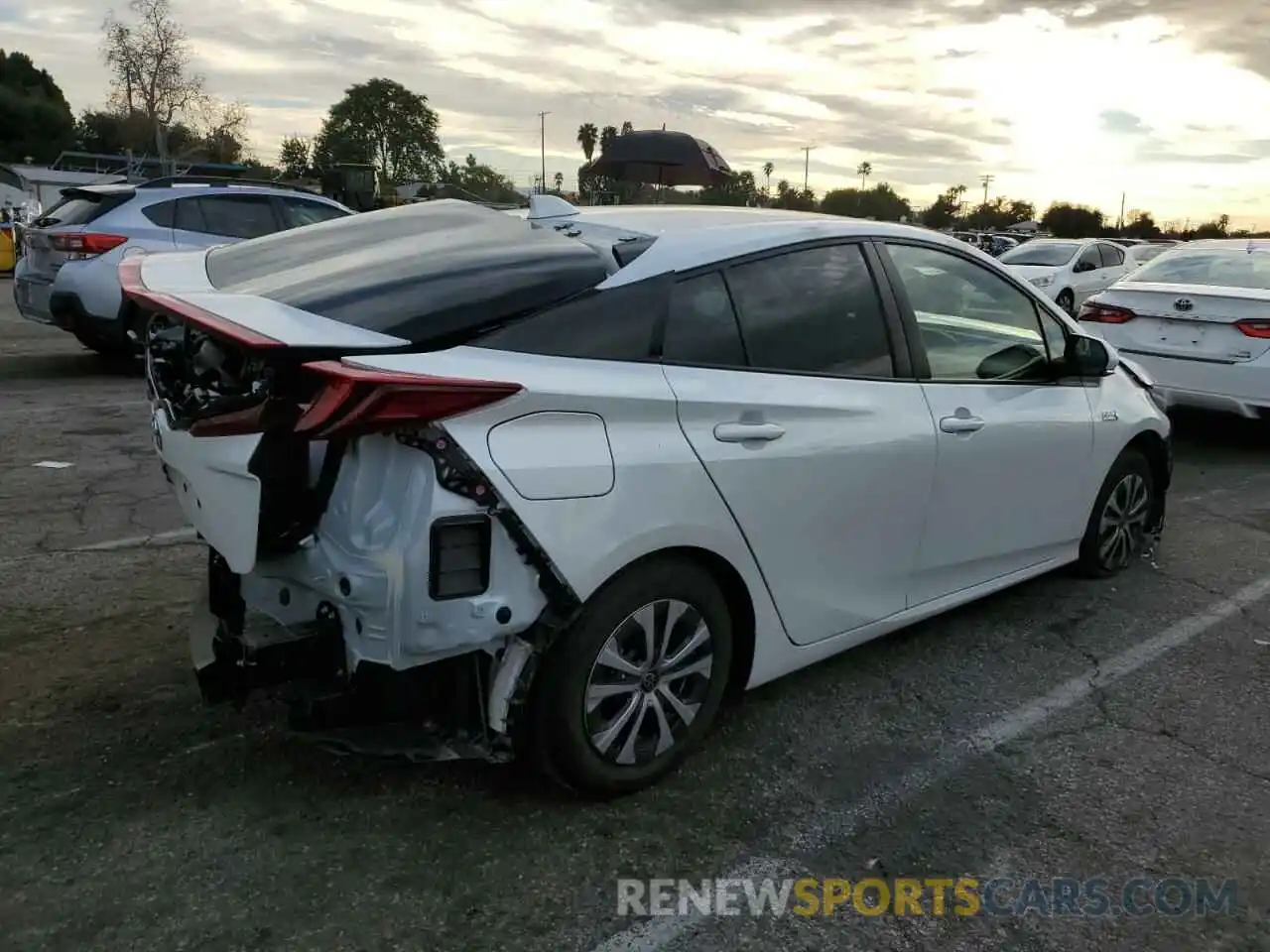 3 Photograph of a damaged car JTDKAMFP5M3194174 TOYOTA PRIUS 2021