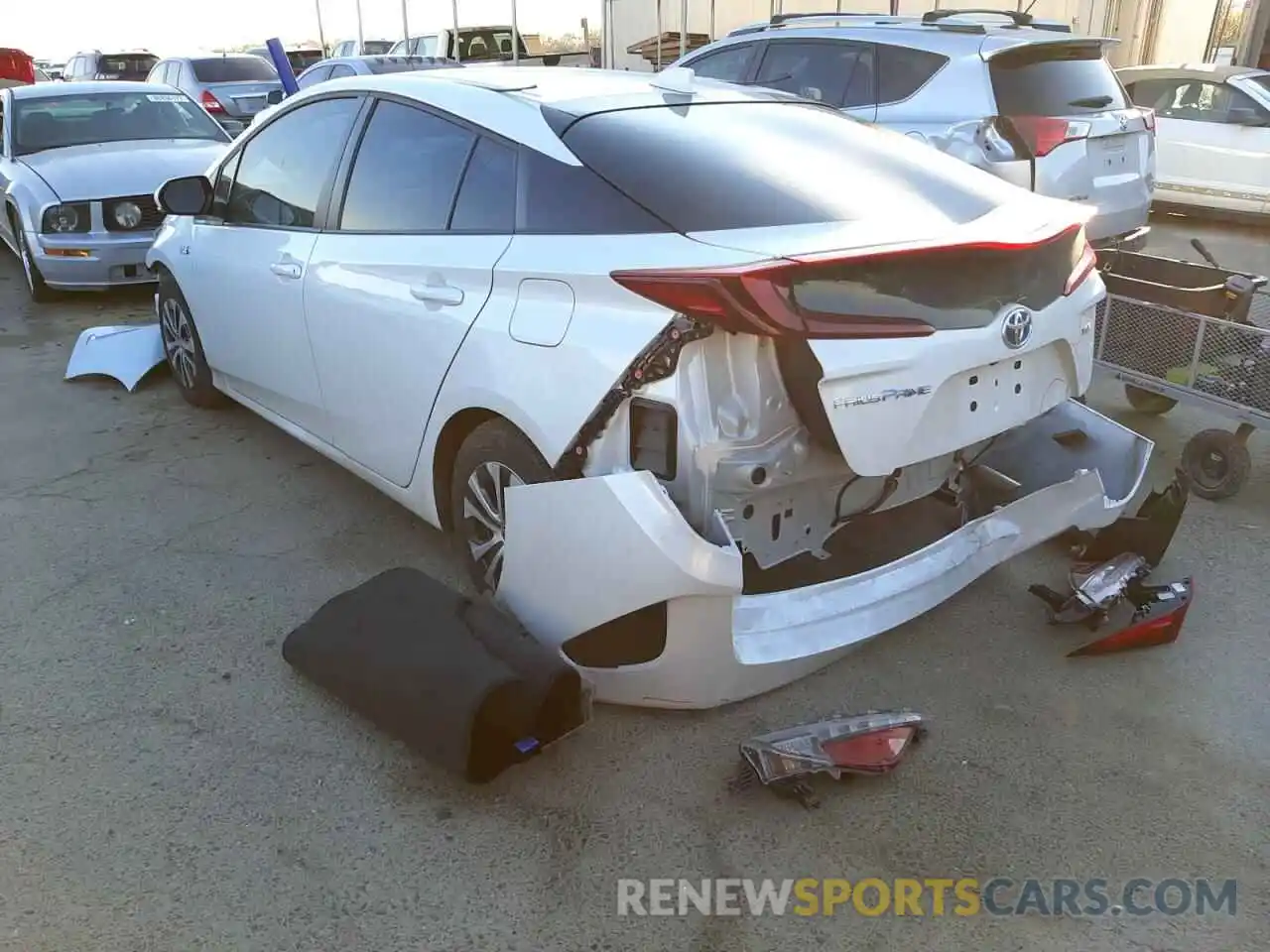 3 Photograph of a damaged car JTDKAMFP5M3195311 TOYOTA PRIUS 2021