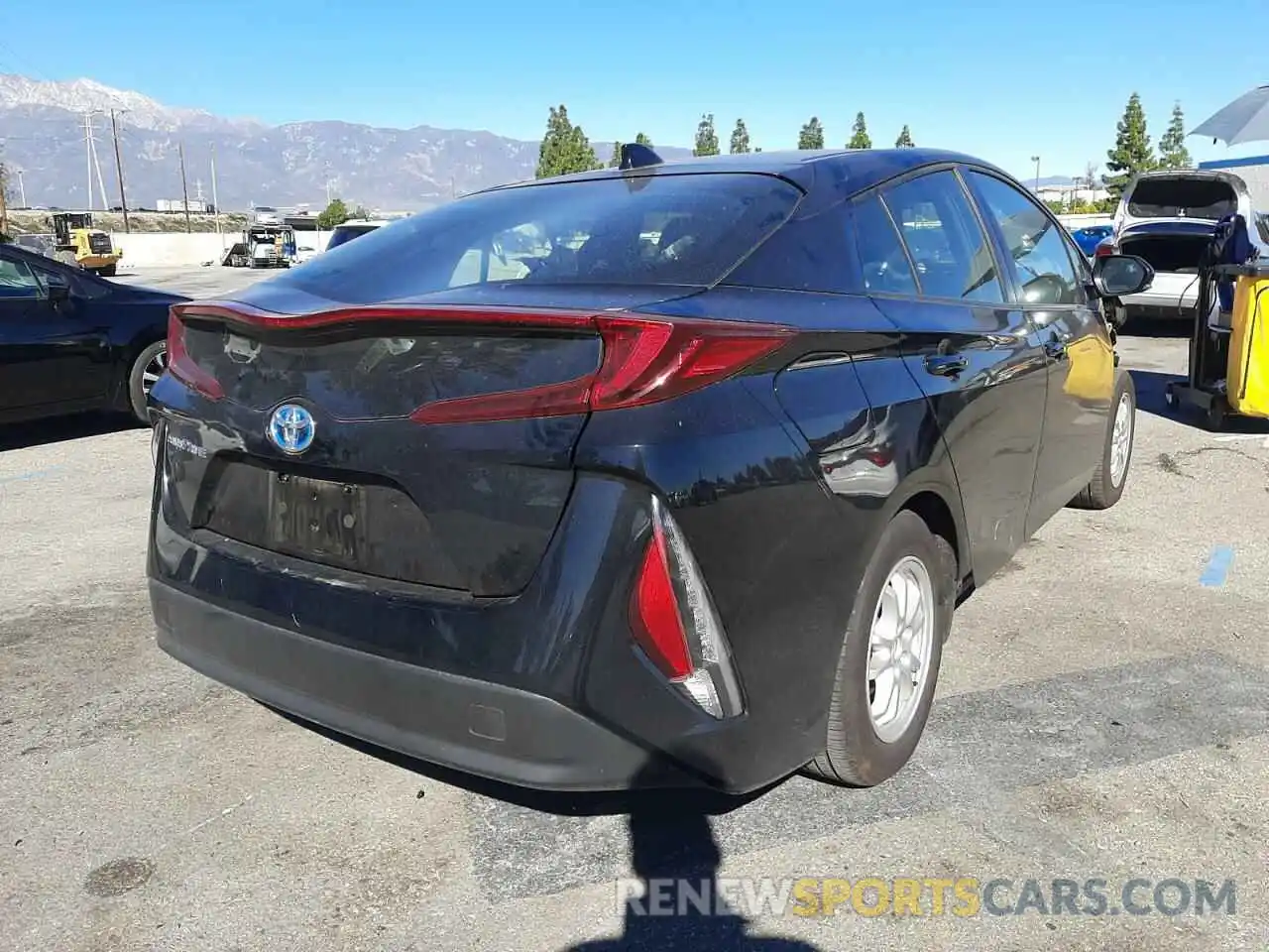 4 Photograph of a damaged car JTDKAMFP6M3168733 TOYOTA PRIUS 2021