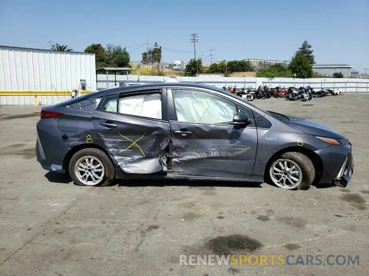 9 Photograph of a damaged car JTDKAMFP6M3192045 TOYOTA PRIUS 2021