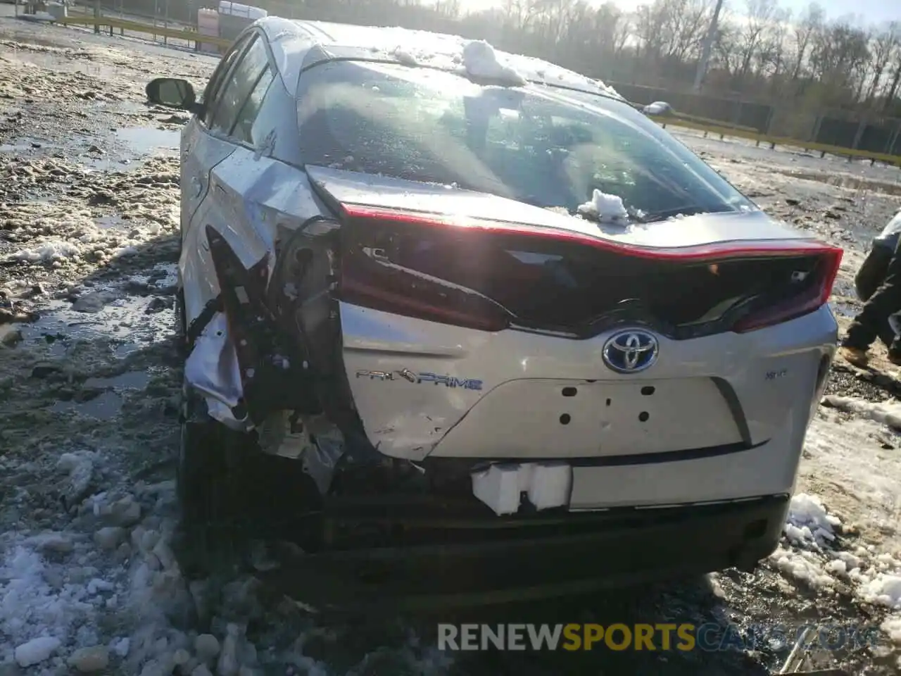 9 Photograph of a damaged car JTDKAMFP7M3192670 TOYOTA PRIUS 2021