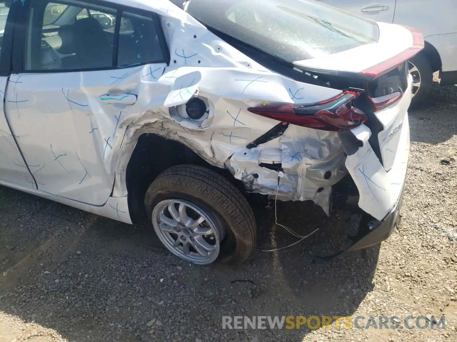 9 Photograph of a damaged car JTDKAMFP7M3196251 TOYOTA PRIUS 2021