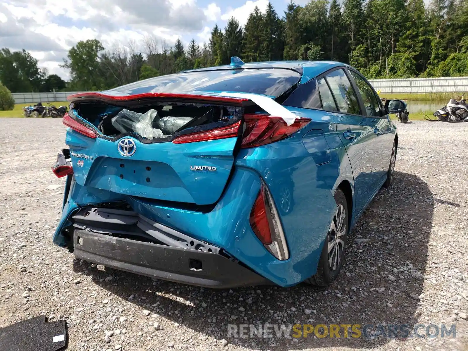 4 Photograph of a damaged car JTDKAMFP8M3174274 TOYOTA PRIUS 2021