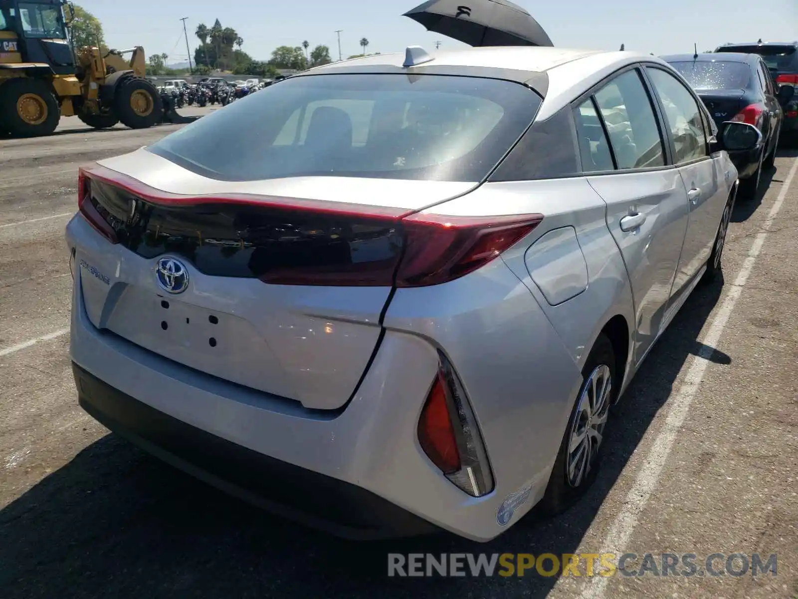 4 Photograph of a damaged car JTDKAMFP8M3180382 TOYOTA PRIUS 2021