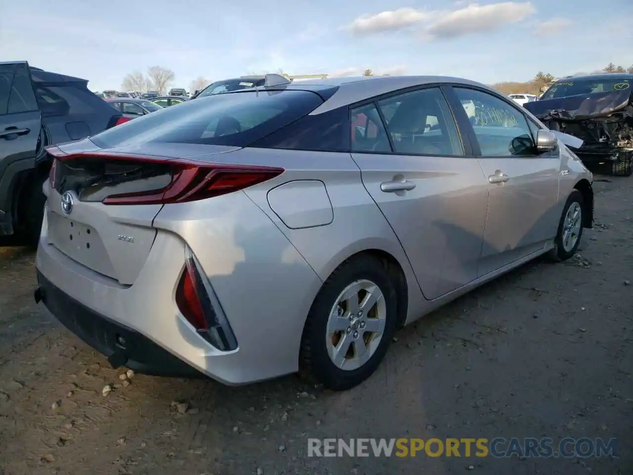 4 Photograph of a damaged car JTDKAMFP8M3182858 TOYOTA PRIUS 2021