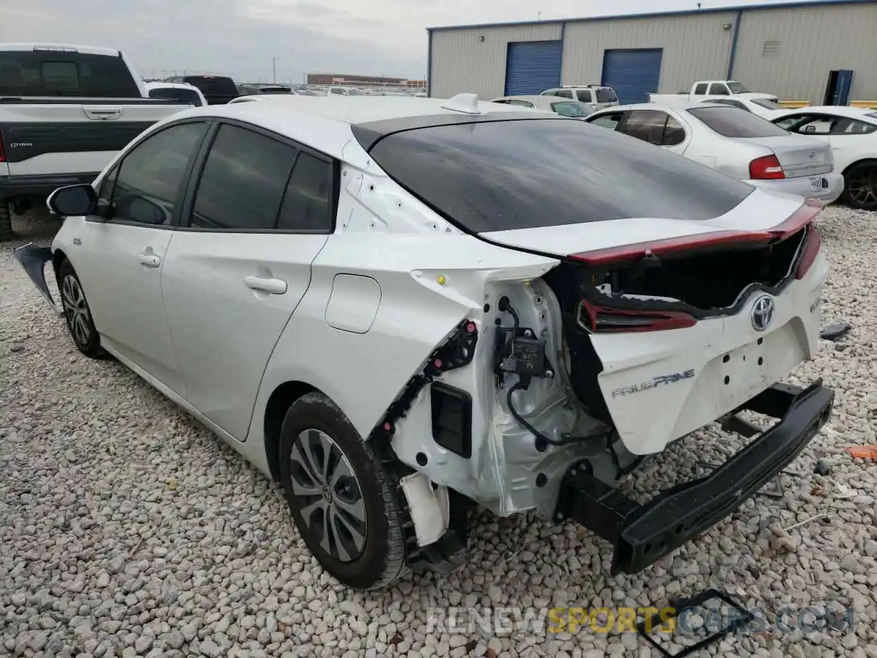 3 Фотография поврежденного автомобиля JTDKAMFP9M3168516 TOYOTA PRIUS 2021