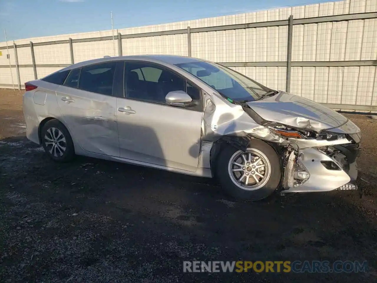 4 Photograph of a damaged car JTDKAMFP9M3172274 TOYOTA PRIUS 2021