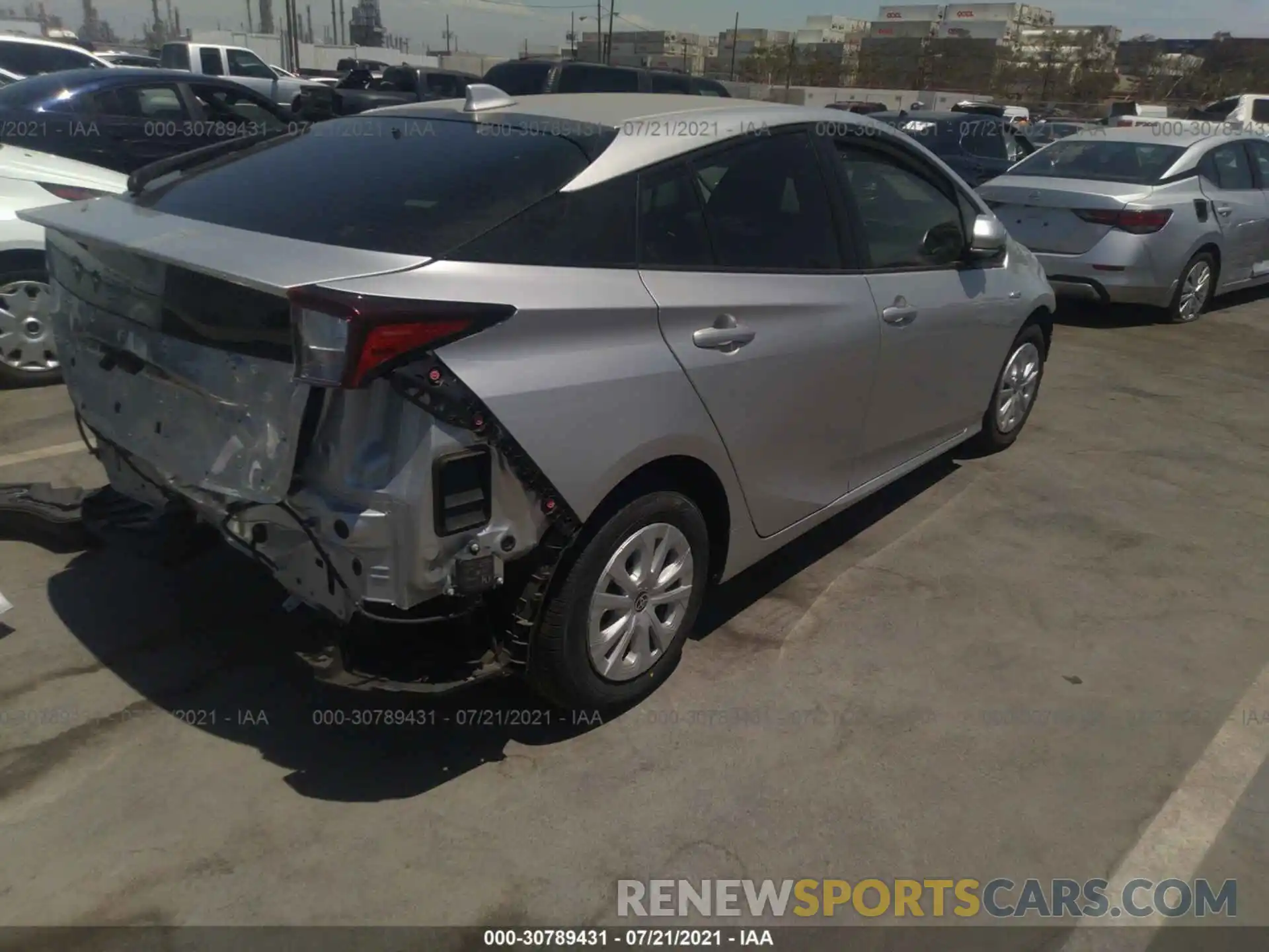 3 Фотография поврежденного автомобиля JTDKAMFU0M3127584 TOYOTA PRIUS 2021