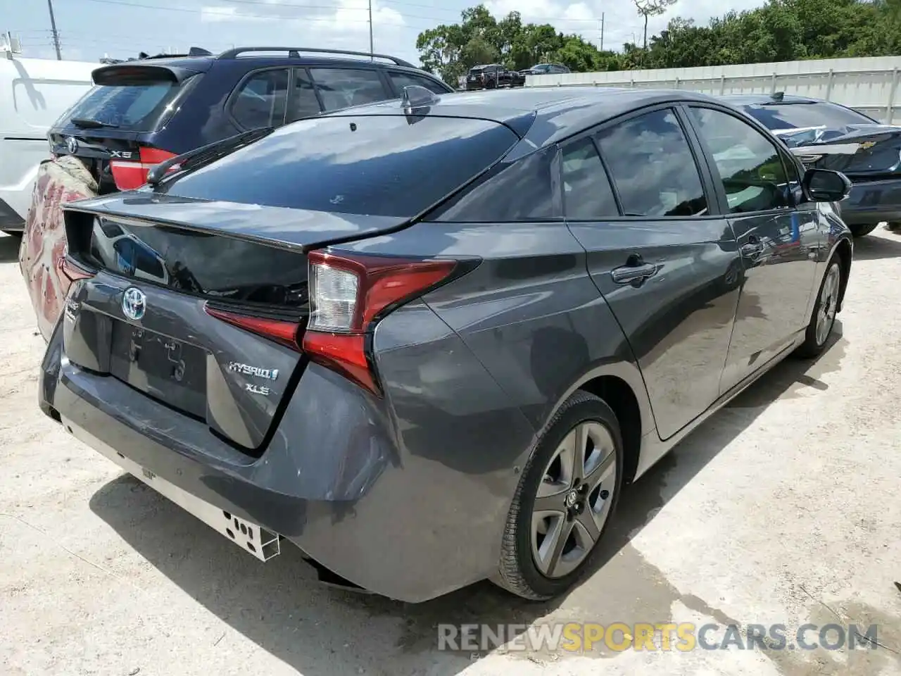 4 Photograph of a damaged car JTDKAMFU0M3137189 TOYOTA PRIUS 2021