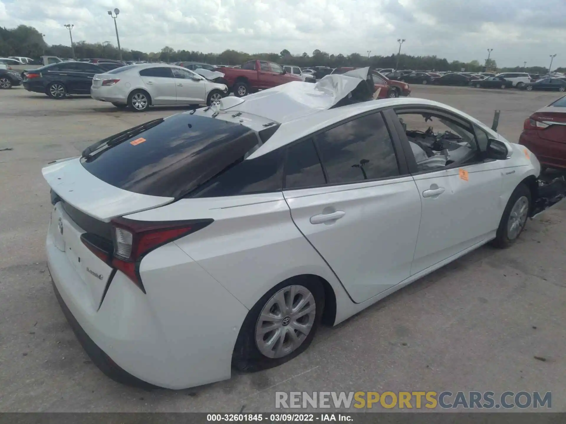 4 Photograph of a damaged car JTDKAMFU0M3138827 TOYOTA PRIUS 2021