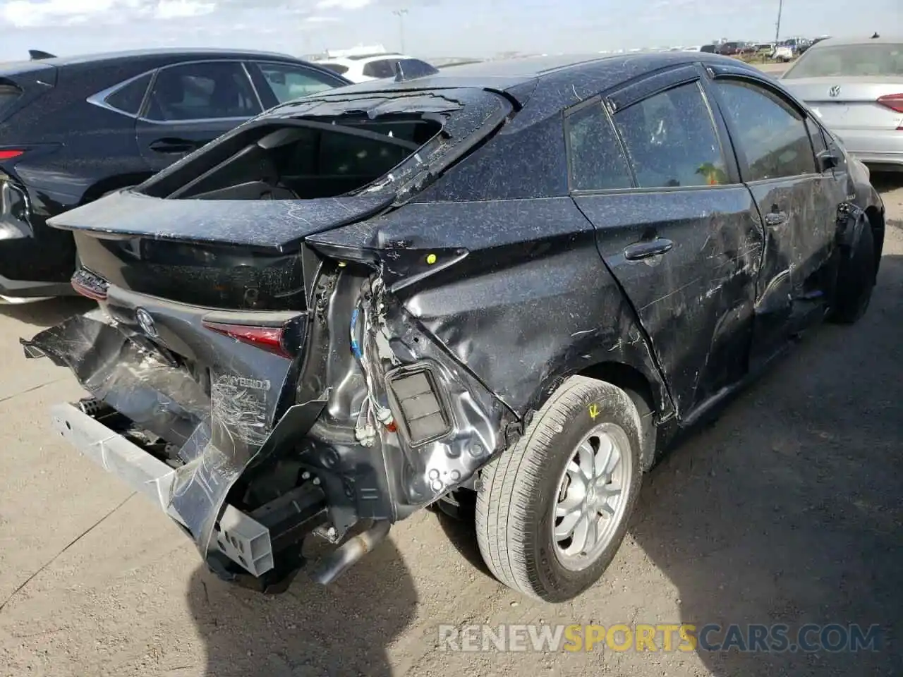 4 Photograph of a damaged car JTDKAMFU0M3141226 TOYOTA PRIUS 2021