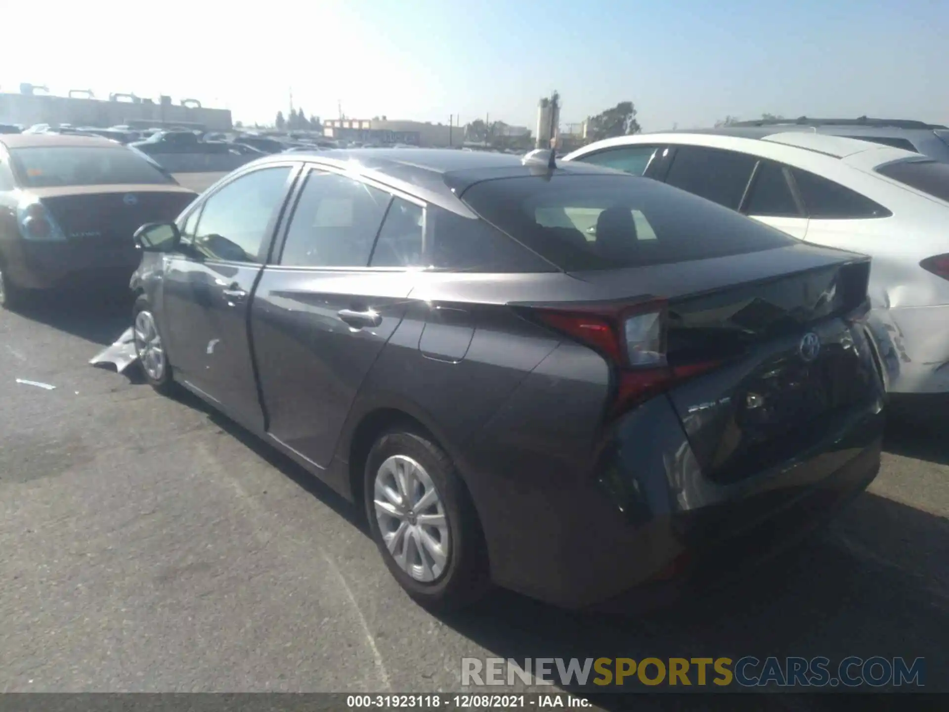 3 Фотография поврежденного автомобиля JTDKAMFU0M3142960 TOYOTA PRIUS 2021