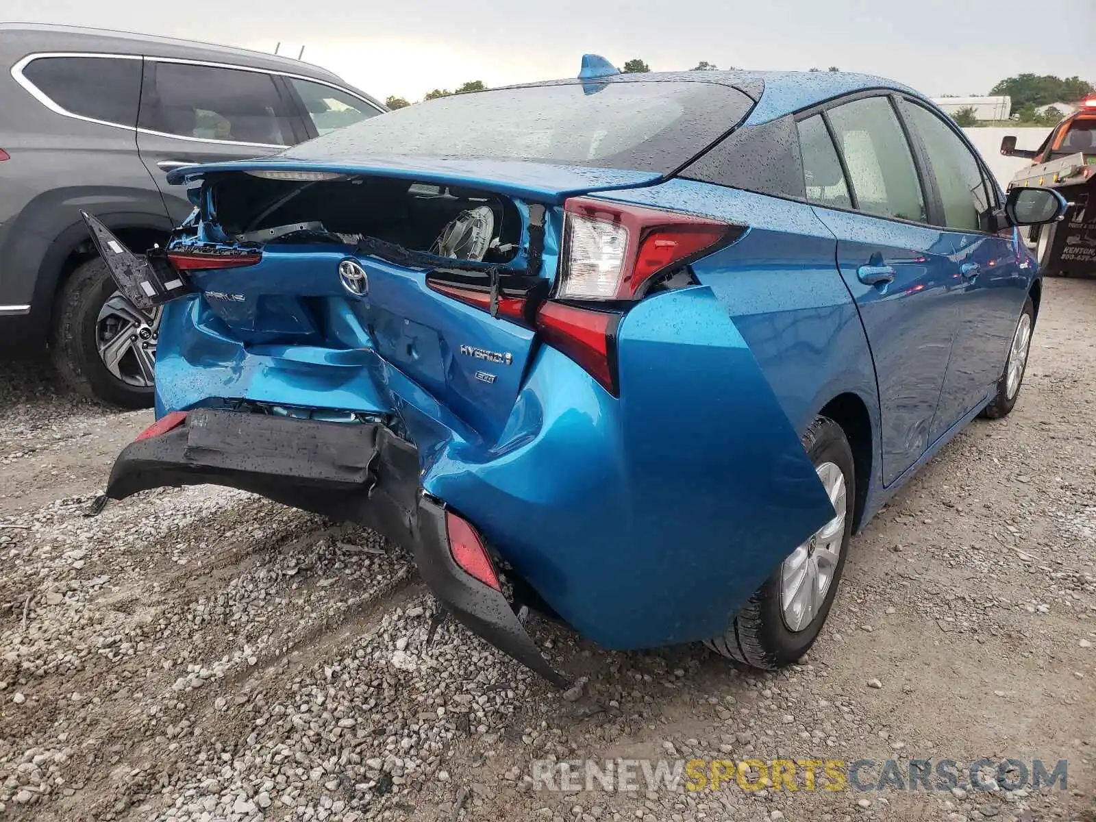 4 Photograph of a damaged car JTDKAMFU0M3143607 TOYOTA PRIUS 2021