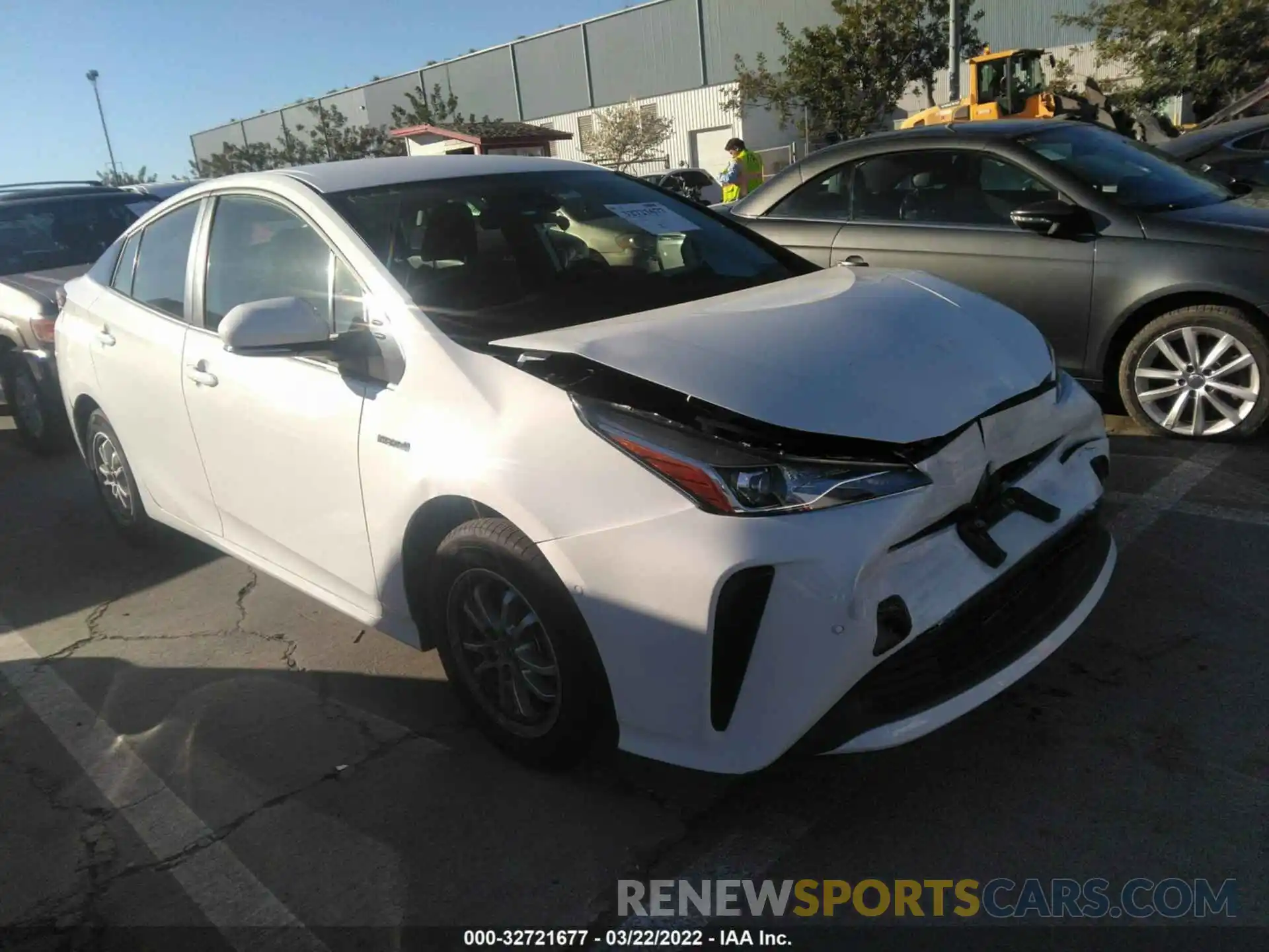 1 Фотография поврежденного автомобиля JTDKAMFU0M3149875 TOYOTA PRIUS 2021