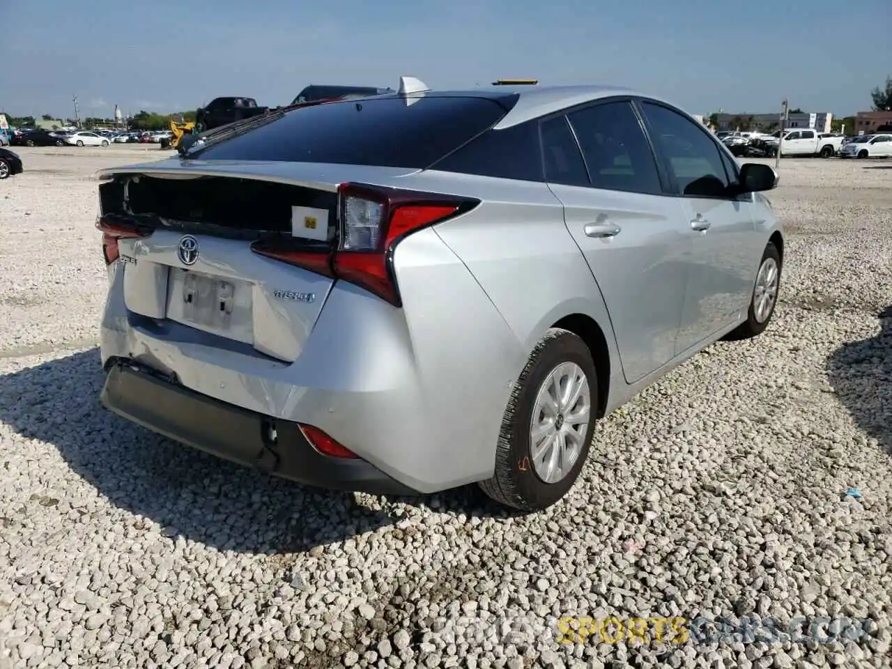 4 Фотография поврежденного автомобиля JTDKAMFU1M3133992 TOYOTA PRIUS 2021