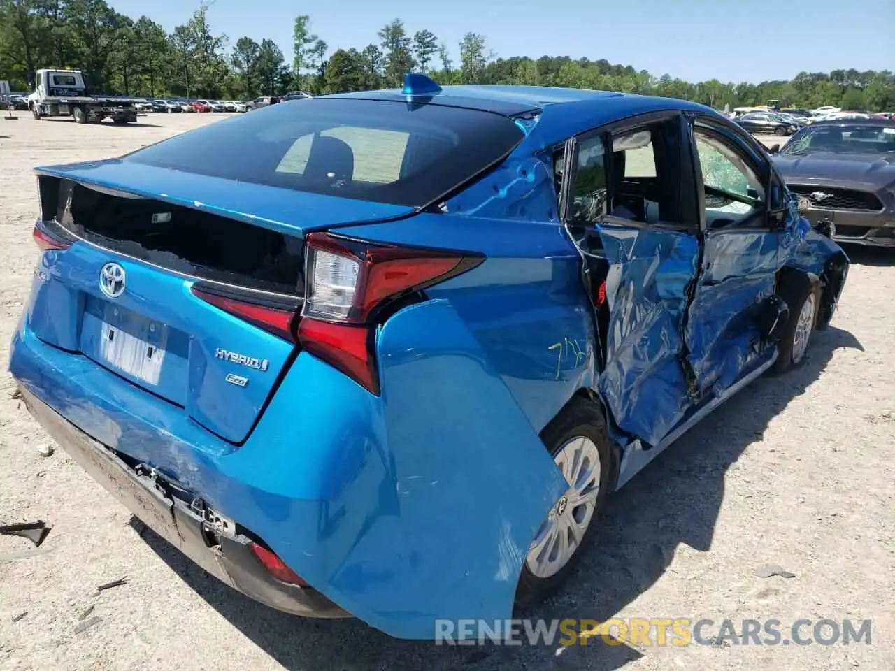 4 Photograph of a damaged car JTDKAMFU2M3151868 TOYOTA PRIUS 2021