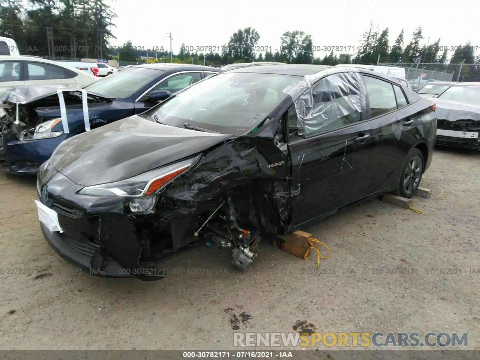 2 Фотография поврежденного автомобиля JTDKAMFU3M3136280 TOYOTA PRIUS 2021