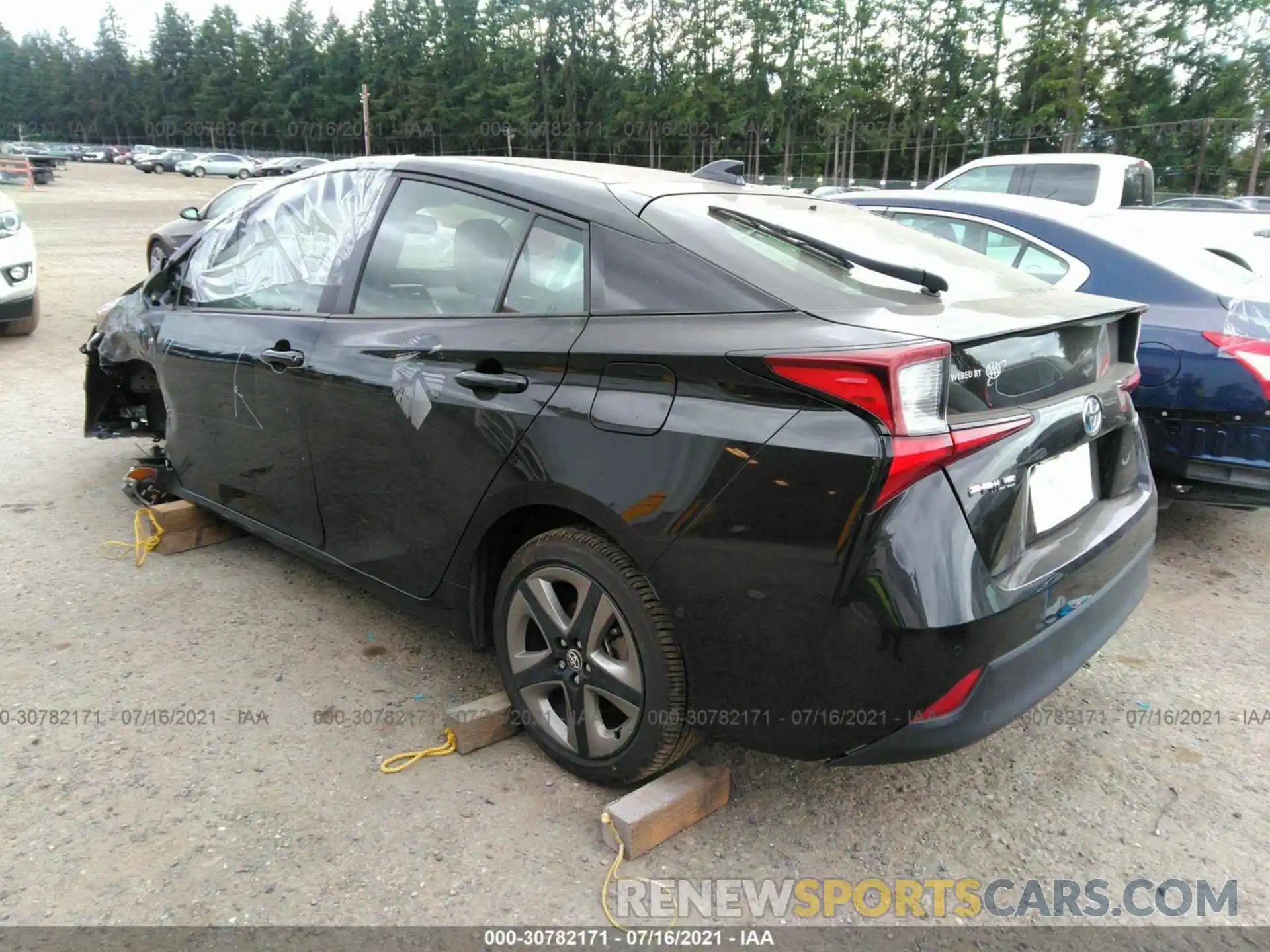 3 Фотография поврежденного автомобиля JTDKAMFU3M3136280 TOYOTA PRIUS 2021