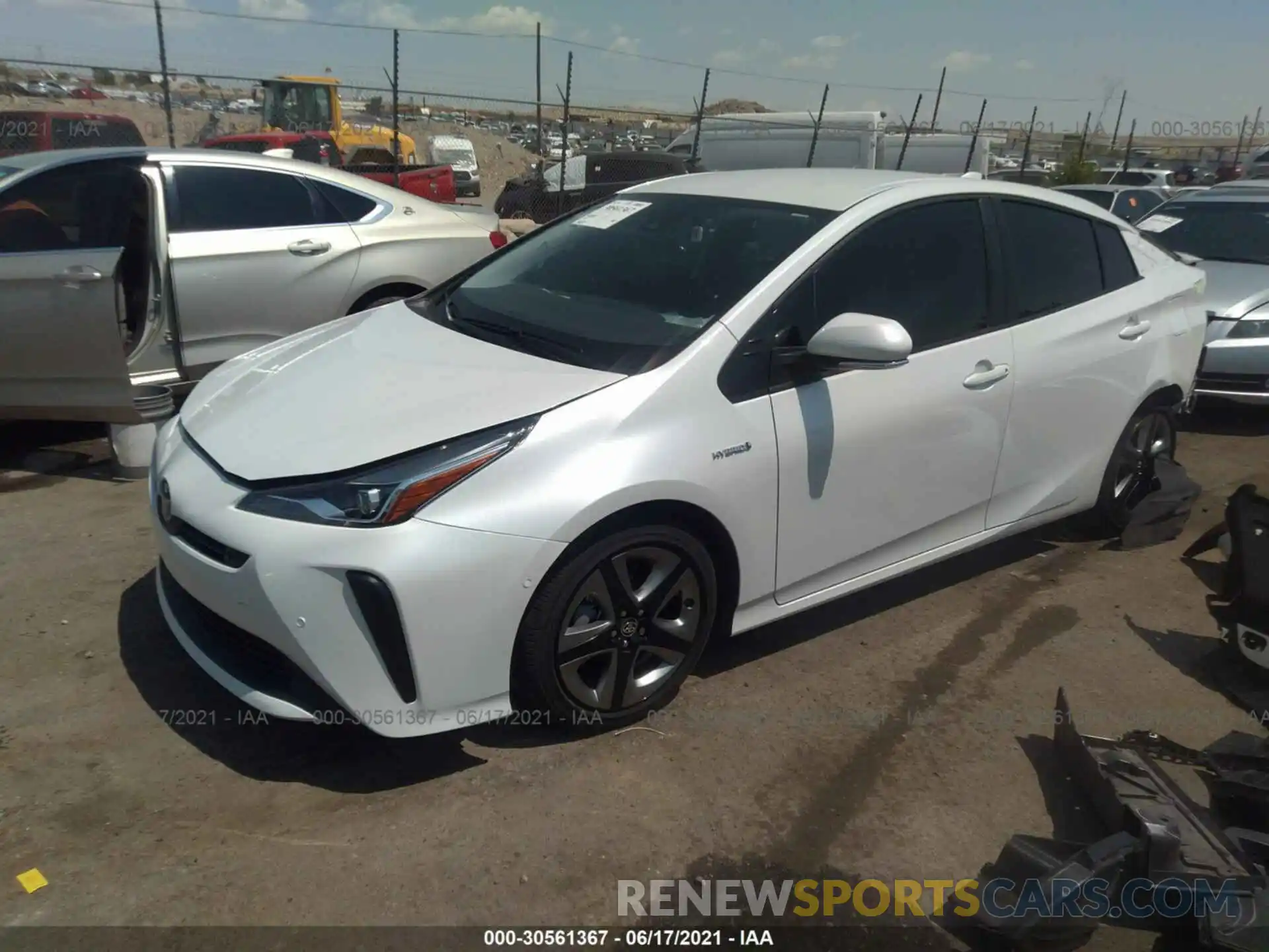 2 Фотография поврежденного автомобиля JTDKAMFU4M3135347 TOYOTA PRIUS 2021