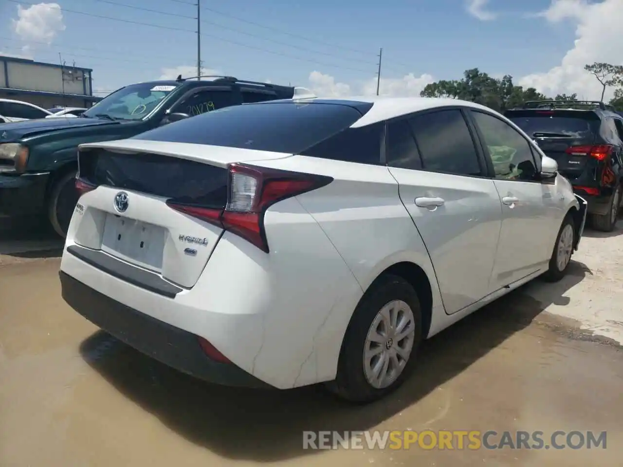 4 Photograph of a damaged car JTDKAMFU4M3140239 TOYOTA PRIUS 2021