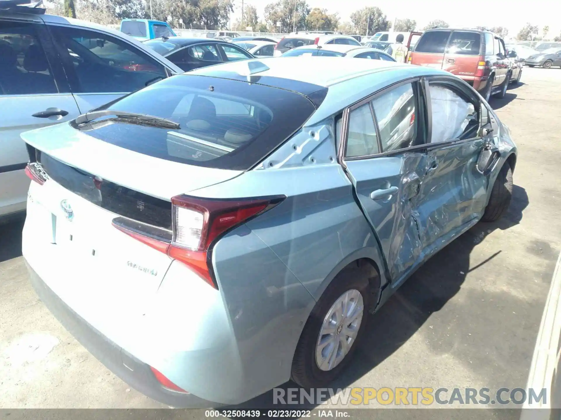 4 Photograph of a damaged car JTDKAMFU6M3136354 TOYOTA PRIUS 2021