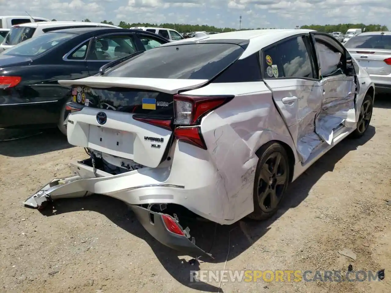 4 Photograph of a damaged car JTDKAMFU7M3128425 TOYOTA PRIUS 2021