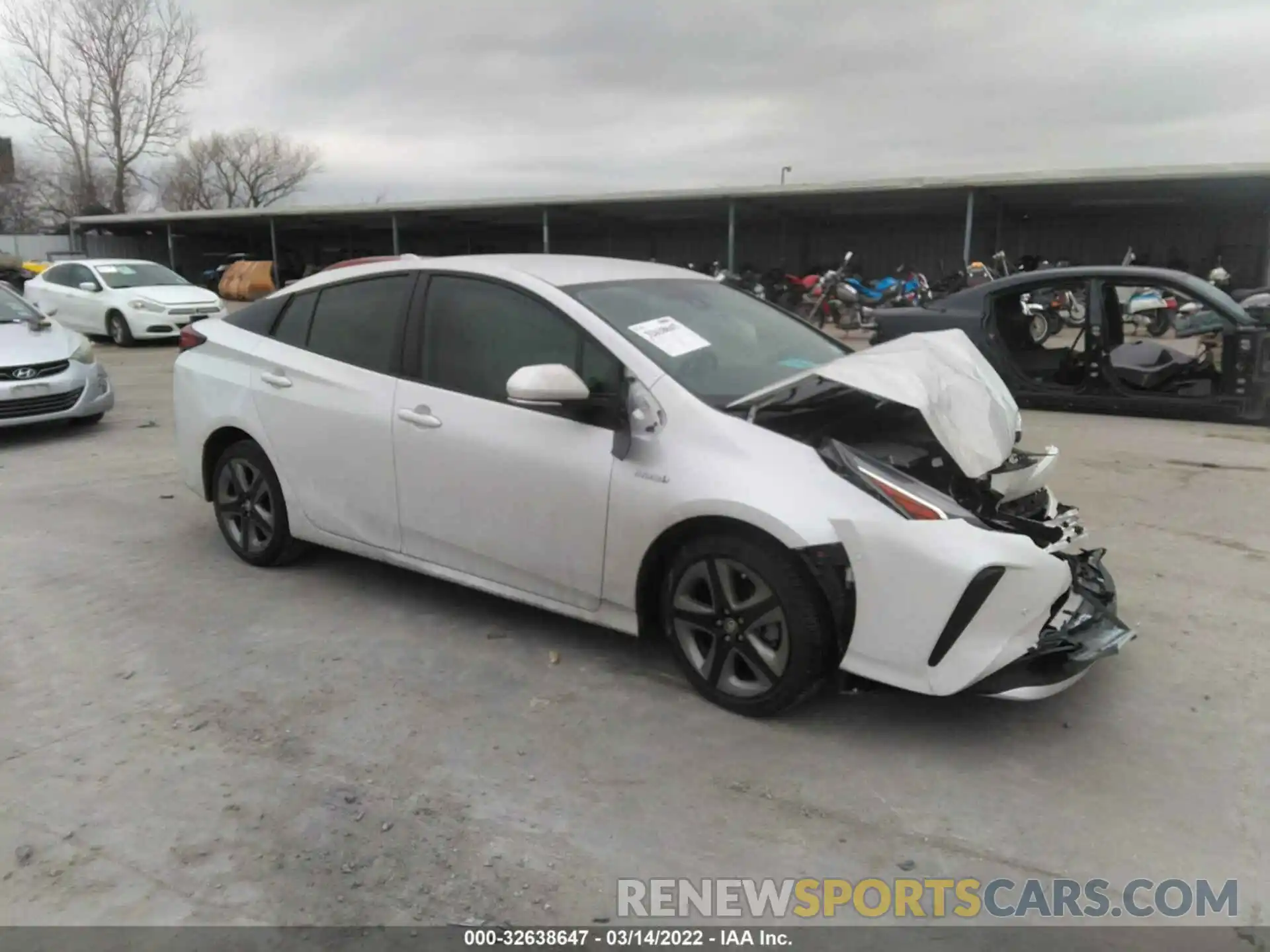 1 Фотография поврежденного автомобиля JTDKAMFU7M3132233 TOYOTA PRIUS 2021