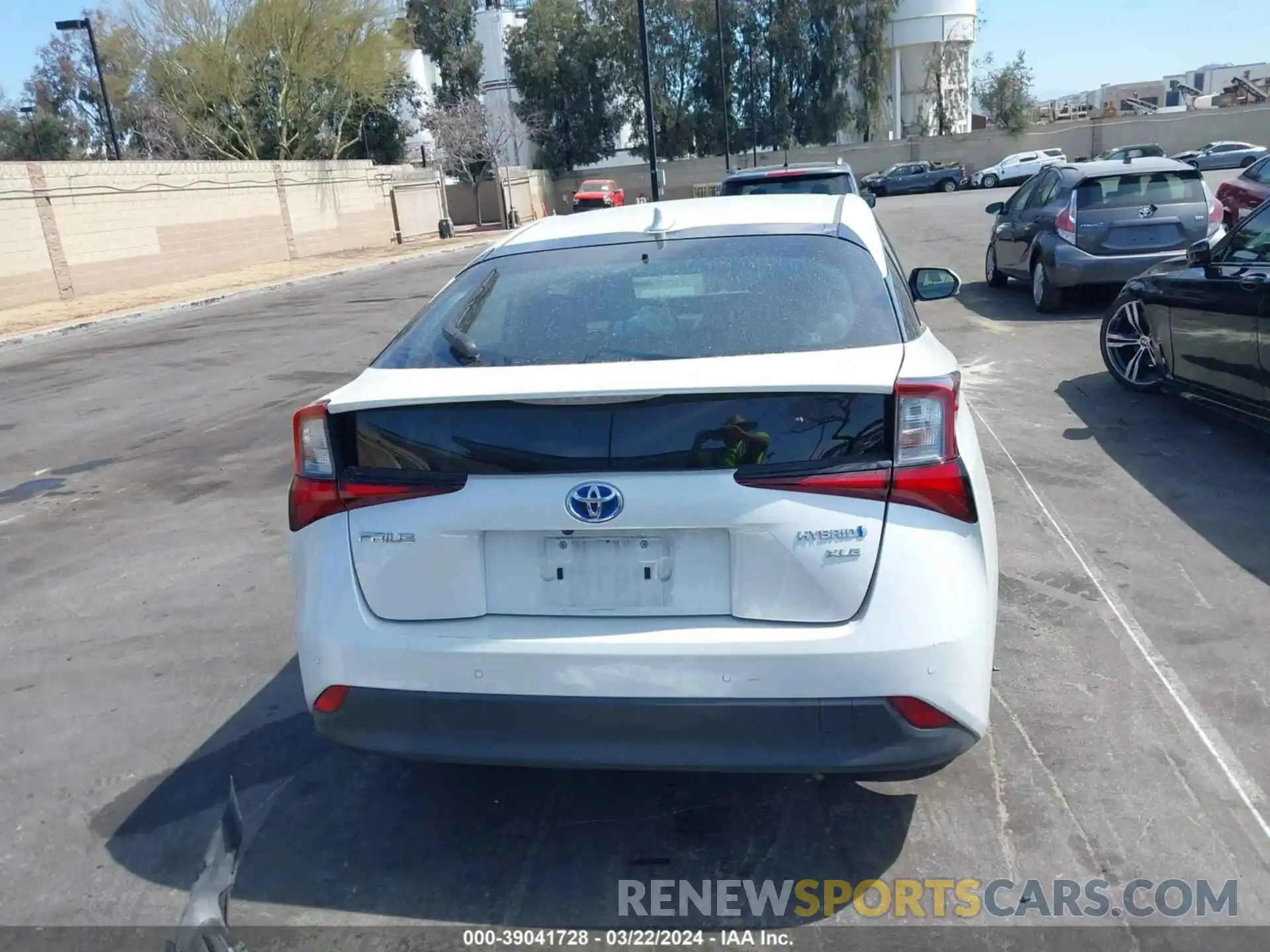 17 Photograph of a damaged car JTDKAMFU9M3128555 TOYOTA PRIUS 2021