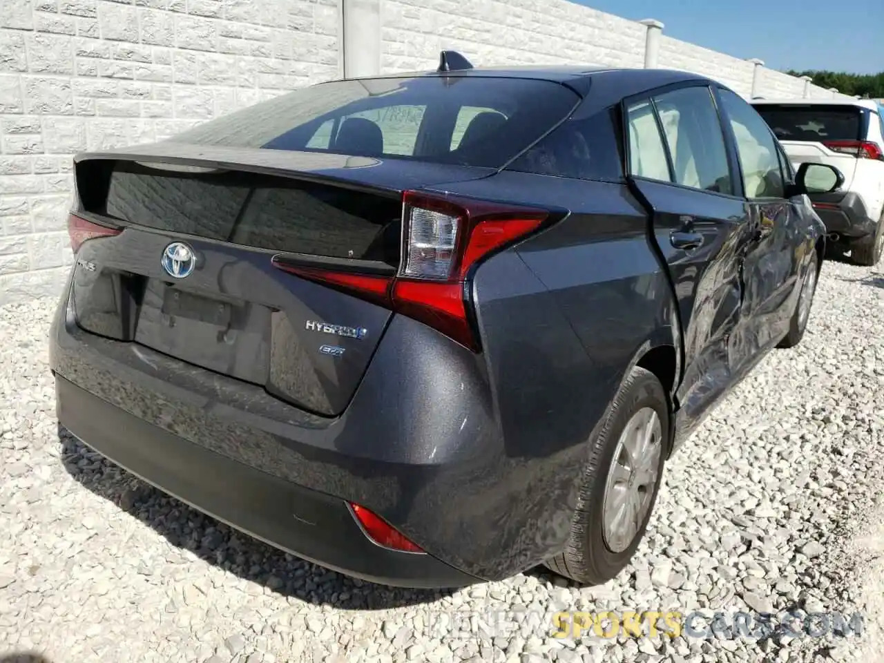 4 Photograph of a damaged car JTDKAMFU9M3140592 TOYOTA PRIUS 2021