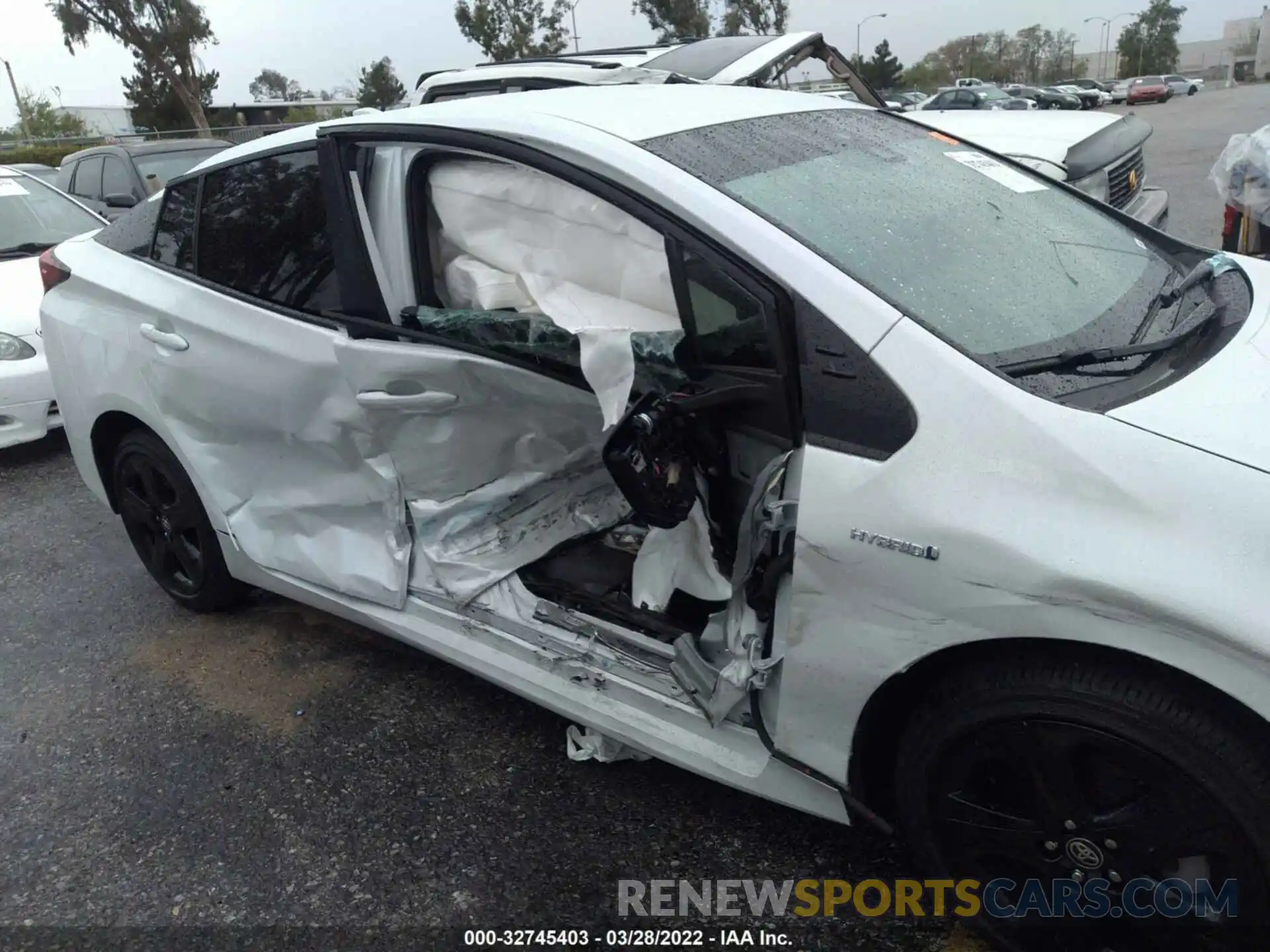 6 Photograph of a damaged car JTDKAMFUXM3137281 TOYOTA PRIUS 2021