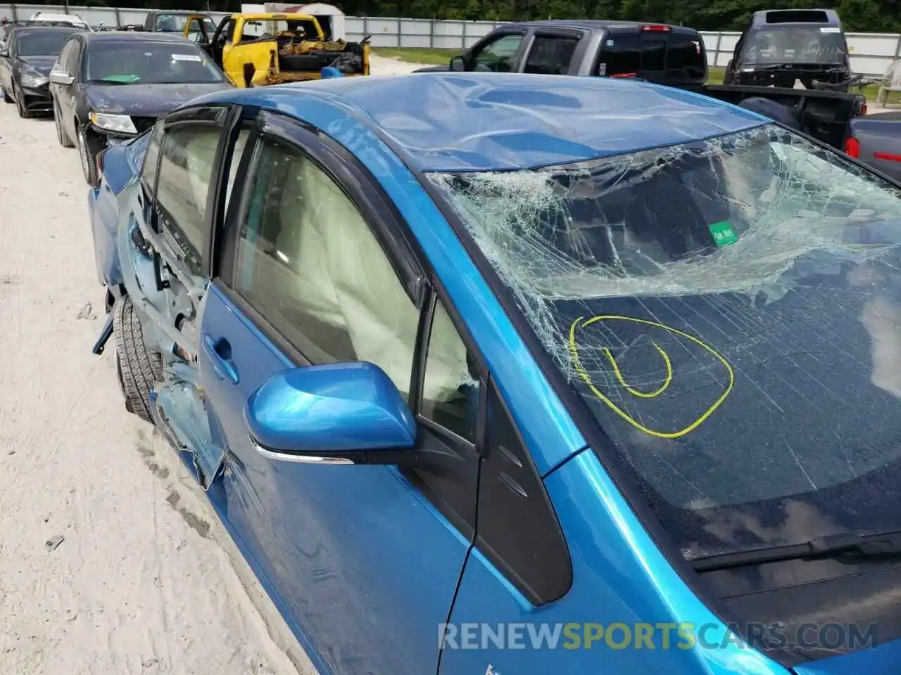 9 Photograph of a damaged car JTDKAMFUXM3142951 TOYOTA PRIUS 2021