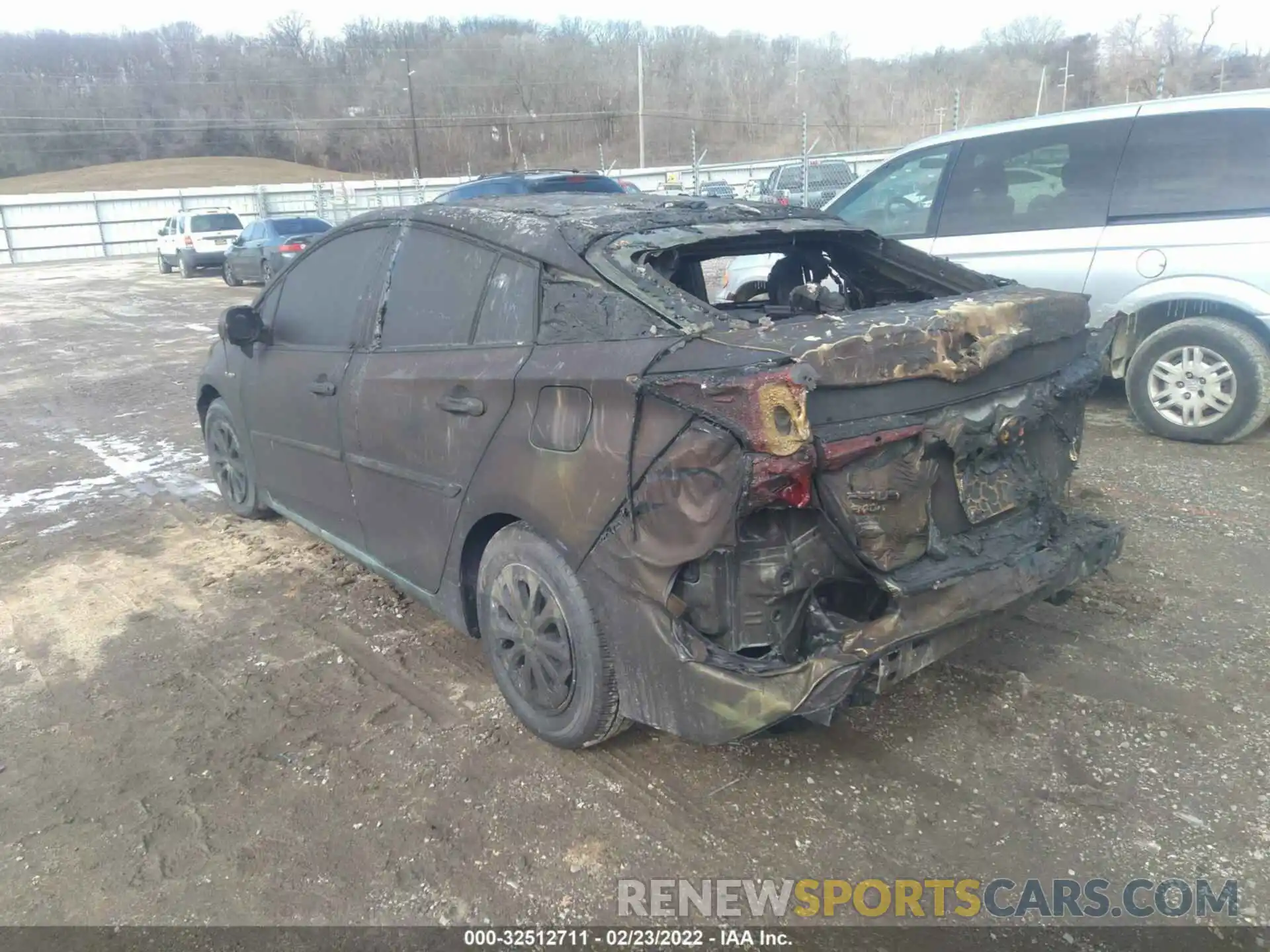 3 Photograph of a damaged car JTDL9MFU0M3023786 TOYOTA PRIUS 2021