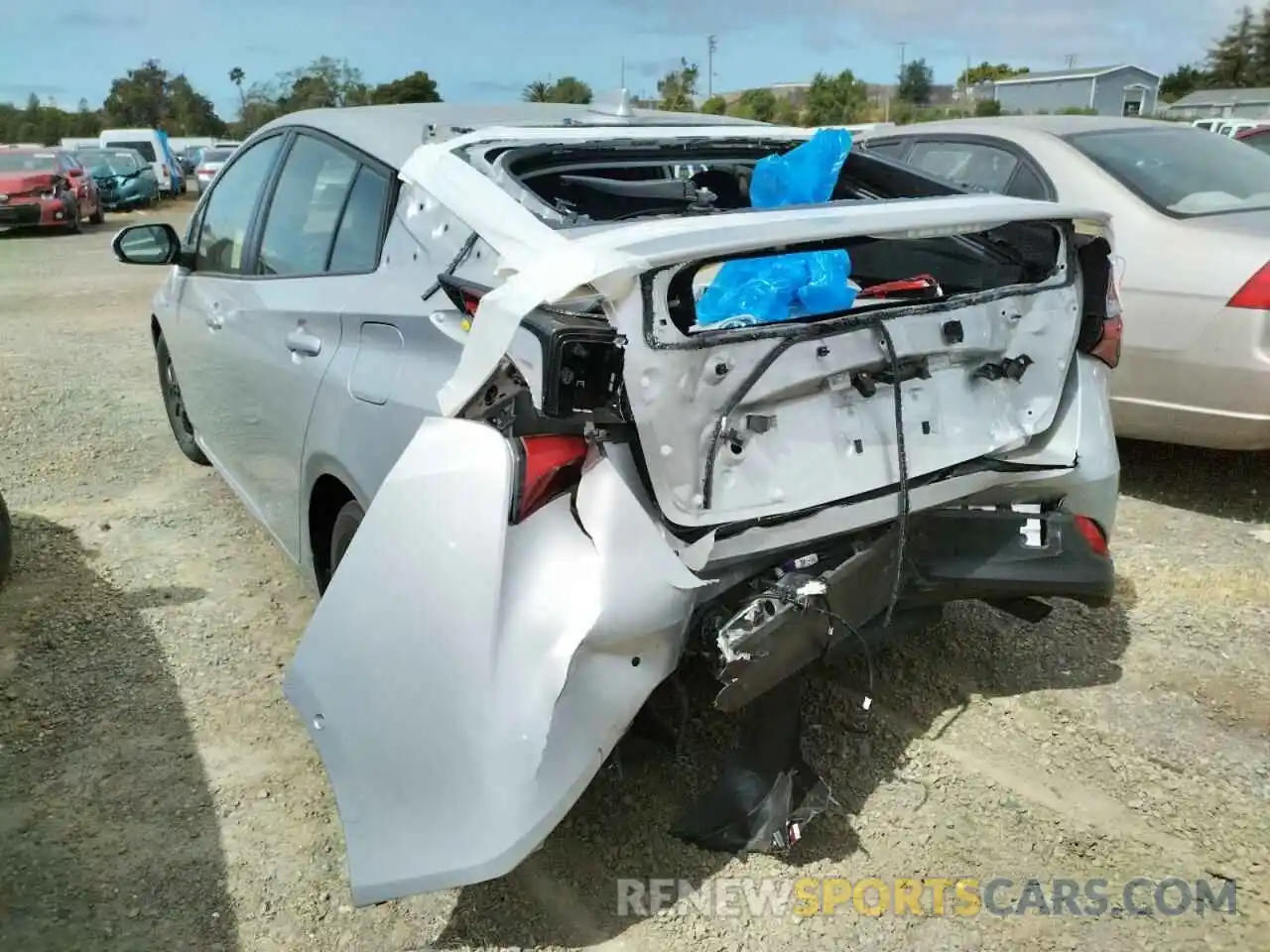 3 Photograph of a damaged car JTDL9MFU0M3025974 TOYOTA PRIUS 2021