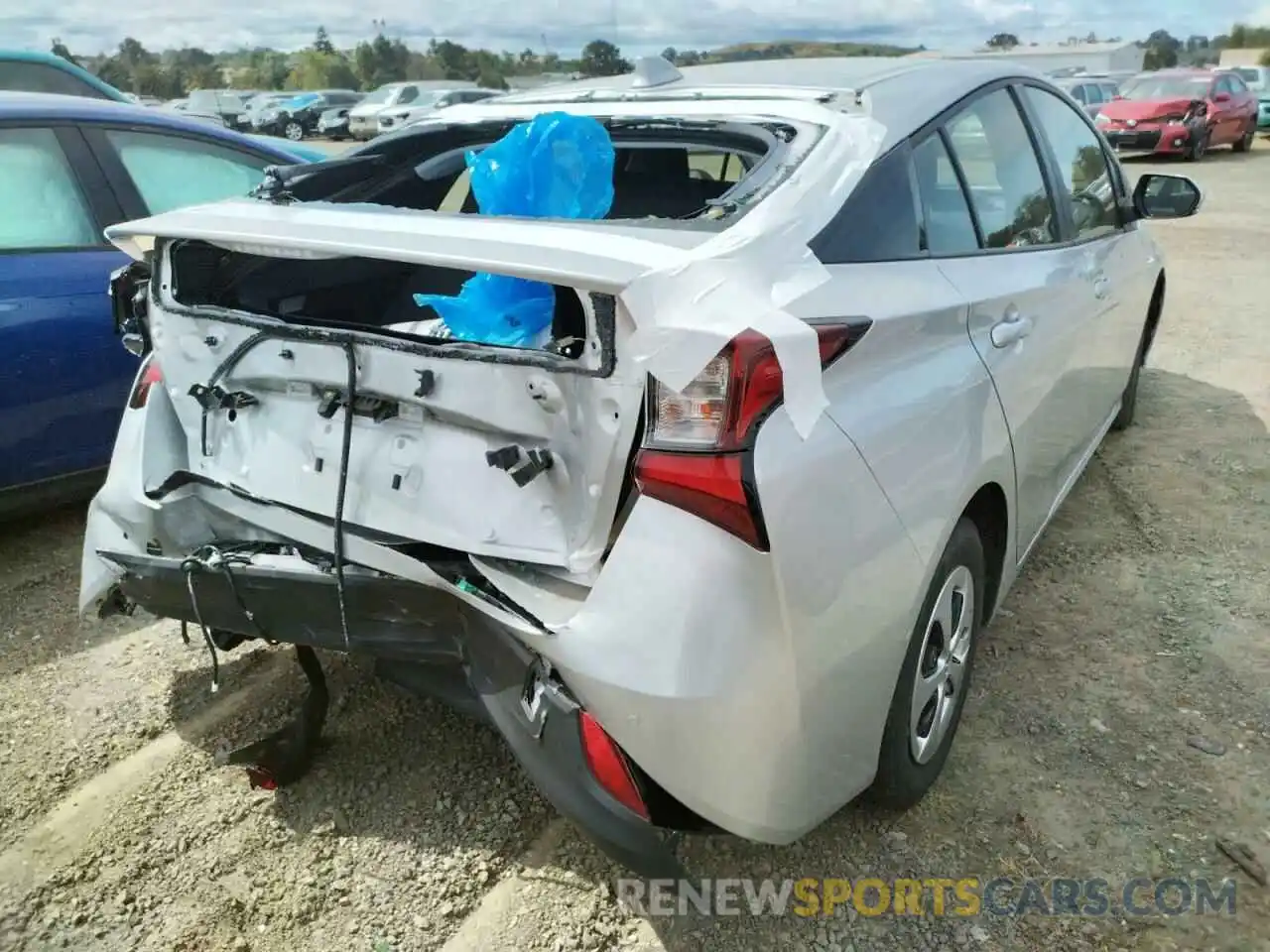 4 Photograph of a damaged car JTDL9MFU0M3025974 TOYOTA PRIUS 2021