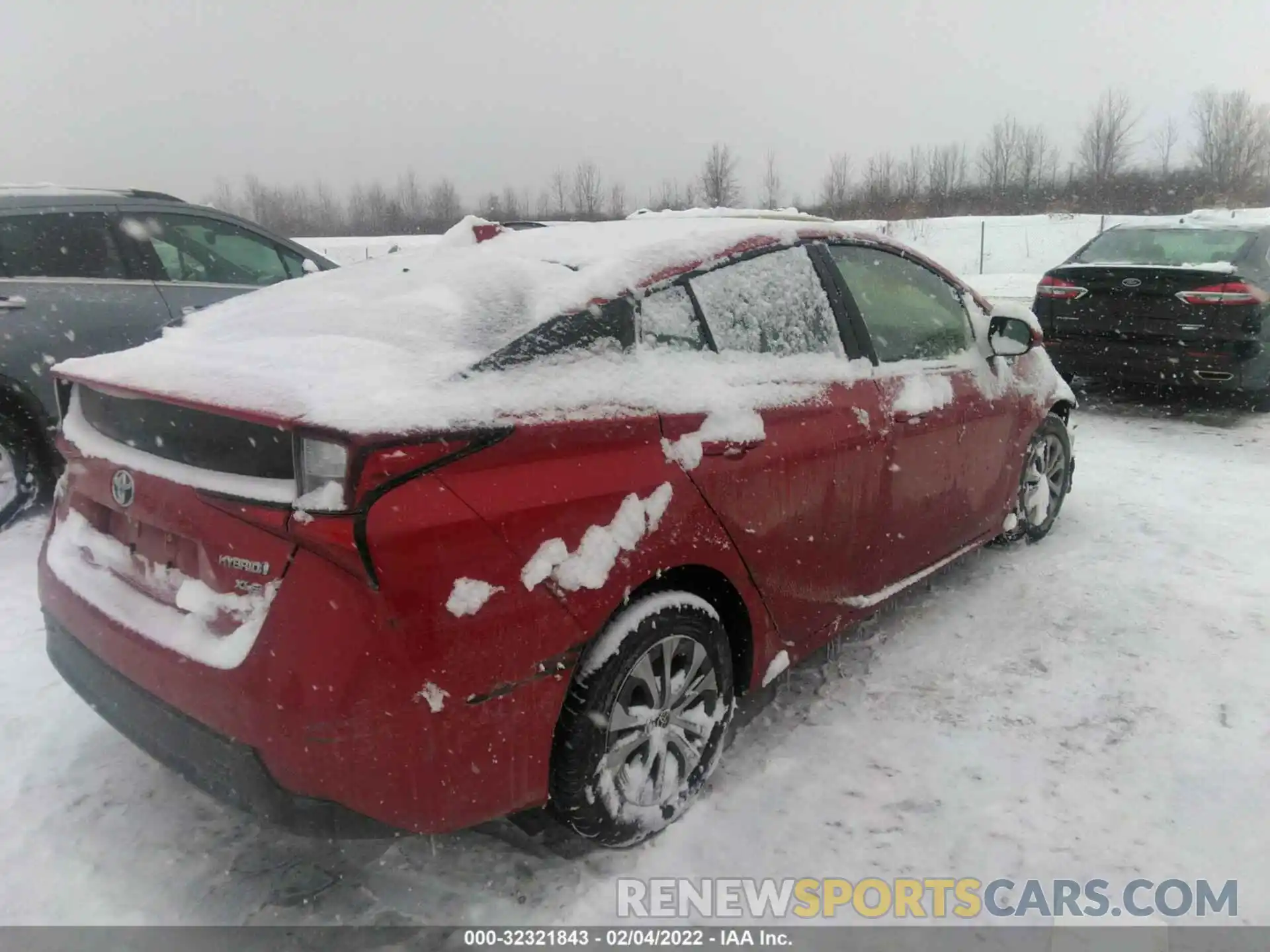 4 Photograph of a damaged car JTDL9MFU0M3026932 TOYOTA PRIUS 2021