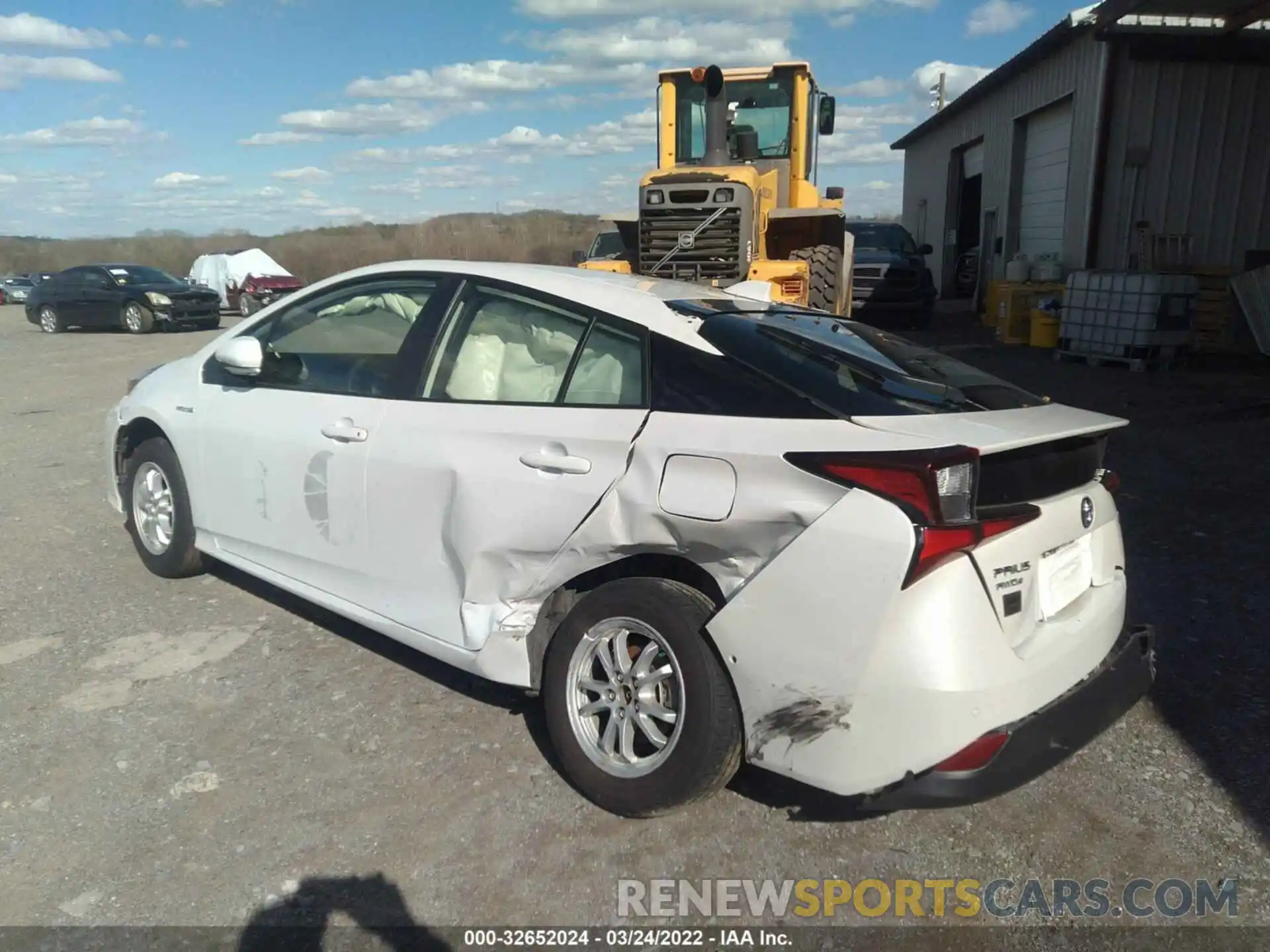 3 Photograph of a damaged car JTDL9MFU0M3031192 TOYOTA PRIUS 2021