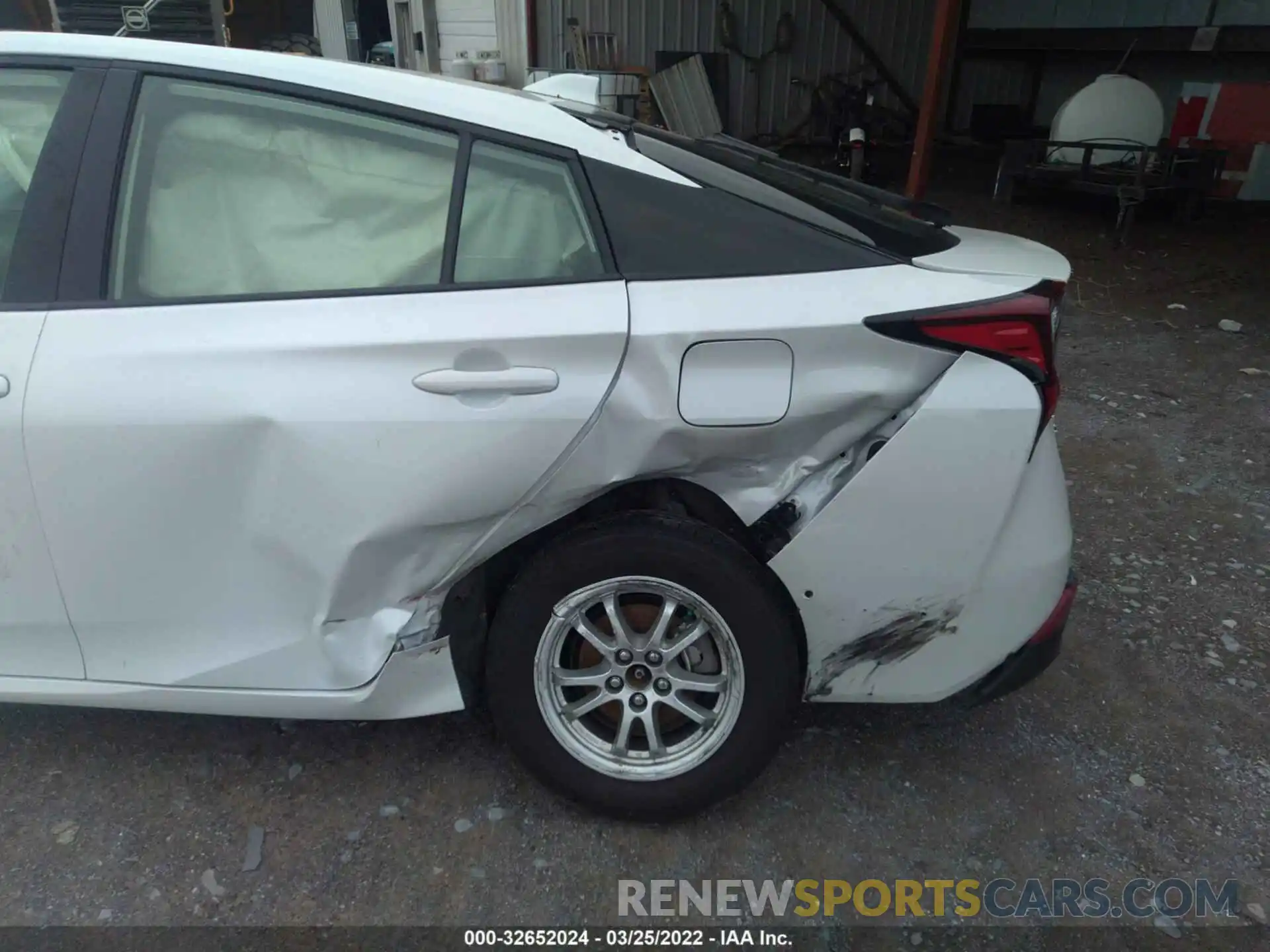 6 Photograph of a damaged car JTDL9MFU0M3031192 TOYOTA PRIUS 2021