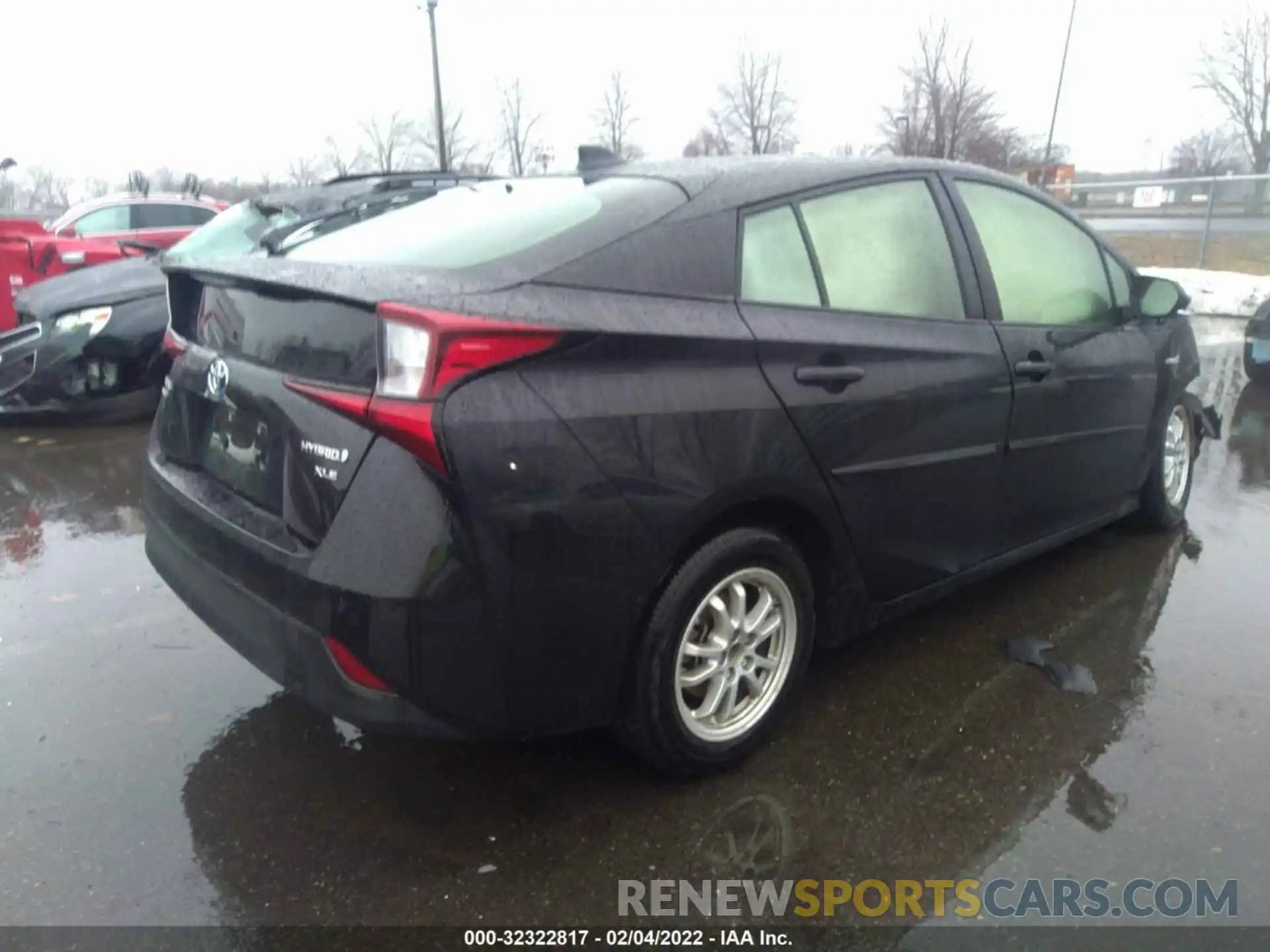 4 Photograph of a damaged car JTDL9MFU1M3022744 TOYOTA PRIUS 2021