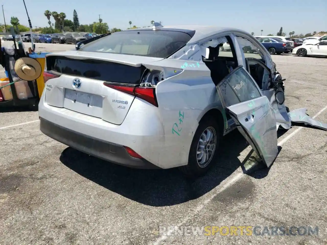 4 Photograph of a damaged car JTDL9MFU1M3028706 TOYOTA PRIUS 2021