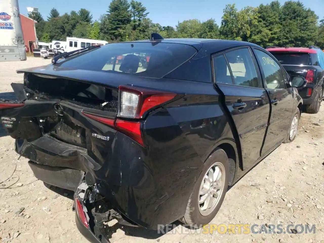 4 Photograph of a damaged car JTDL9MFU1M3030309 TOYOTA PRIUS 2021