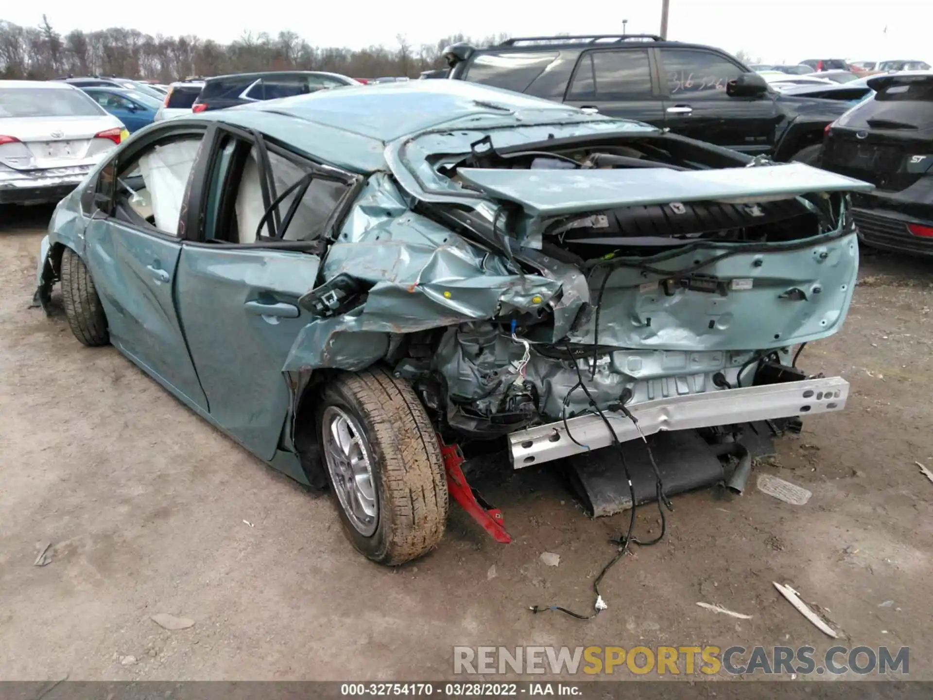 3 Фотография поврежденного автомобиля JTDL9MFU1M3030603 TOYOTA PRIUS 2021