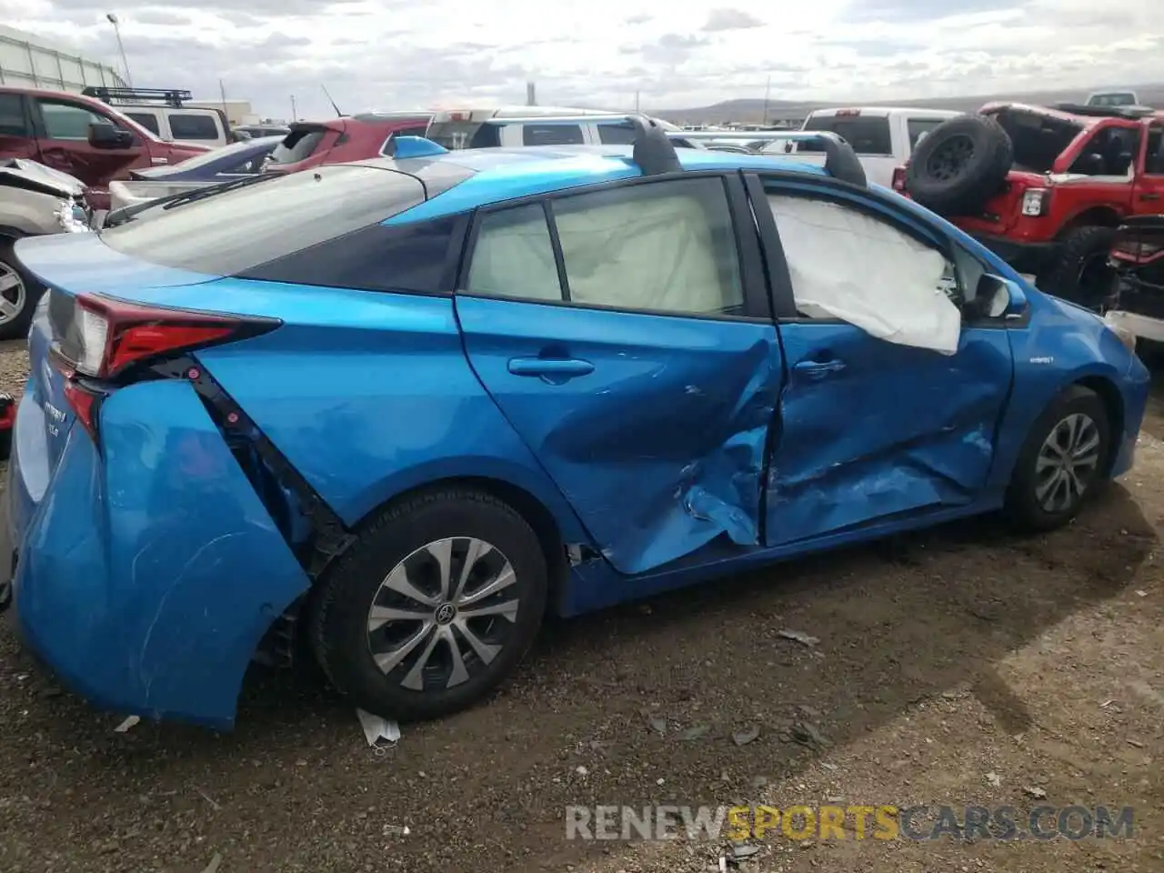 9 Photograph of a damaged car JTDL9MFU2M3030495 TOYOTA PRIUS 2021