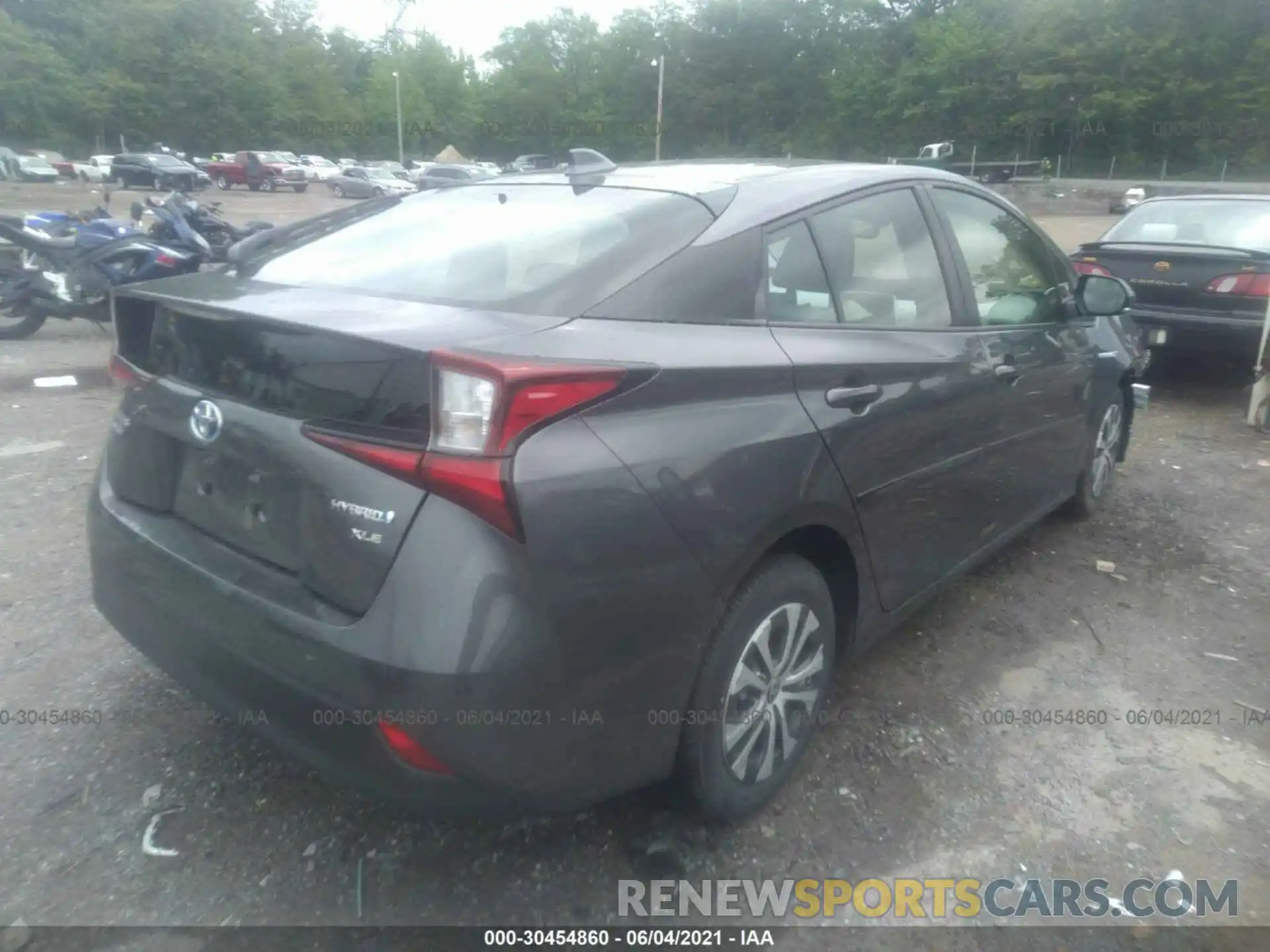 4 Photograph of a damaged car JTDL9MFU4M3022818 TOYOTA PRIUS 2021