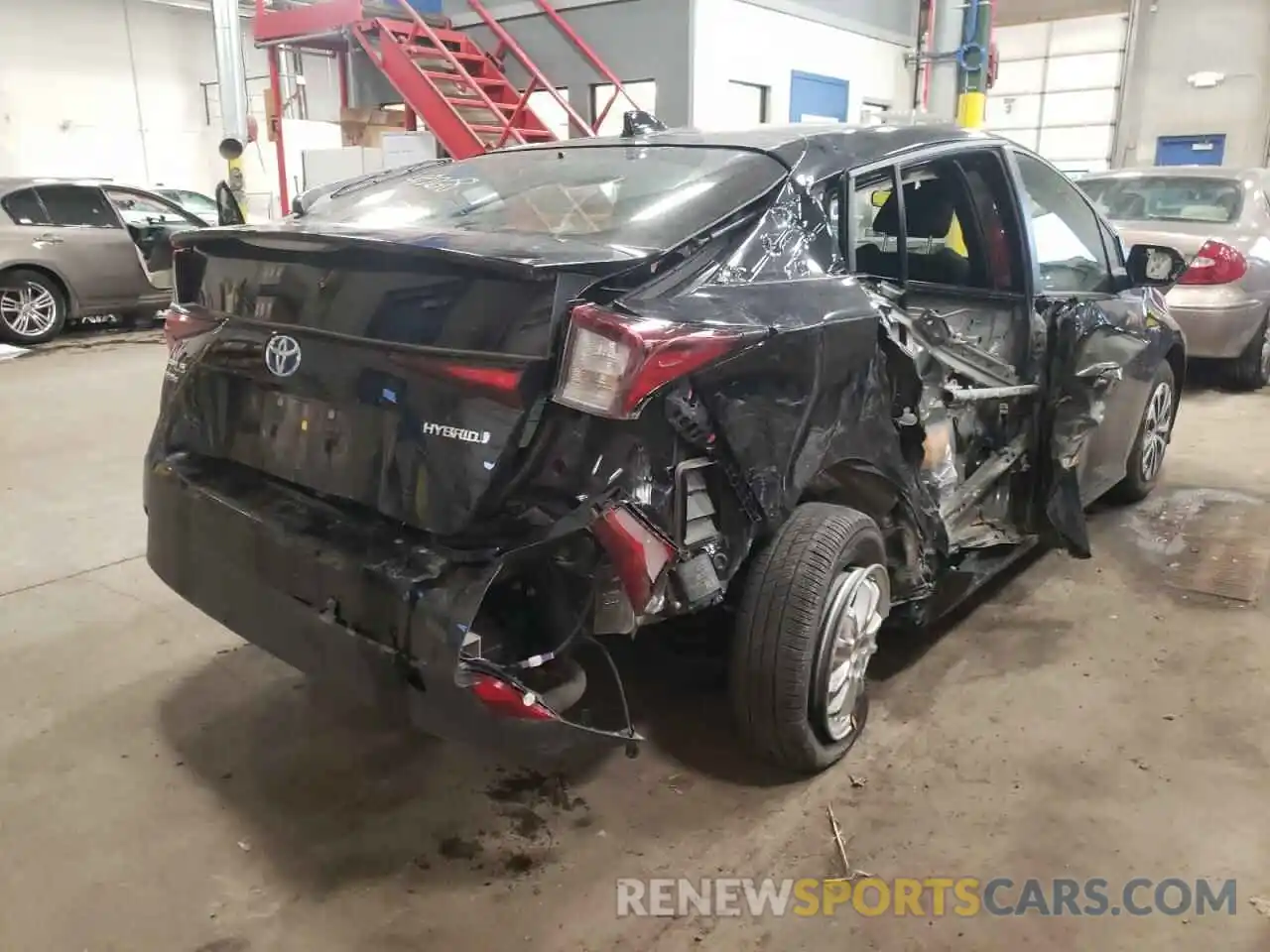 4 Photograph of a damaged car JTDL9MFU4M3024889 TOYOTA PRIUS 2021